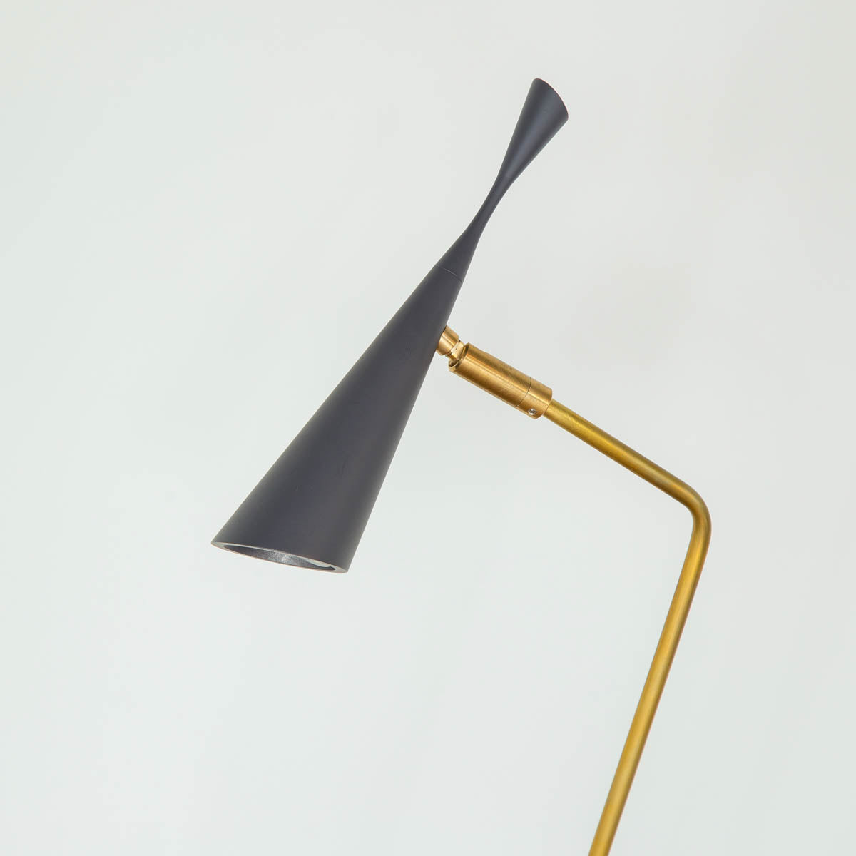 Gray × Gold　Smart Desk Lamp