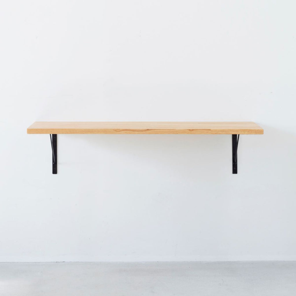 かなでもののナチュラルなカウンターテーブルと鉄の棚受け１