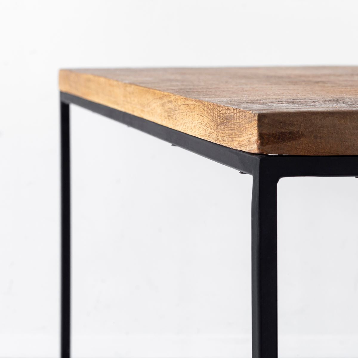 かなでもののヴィンテージ家具のような趣のある無垢のマンゴーウッド天板2