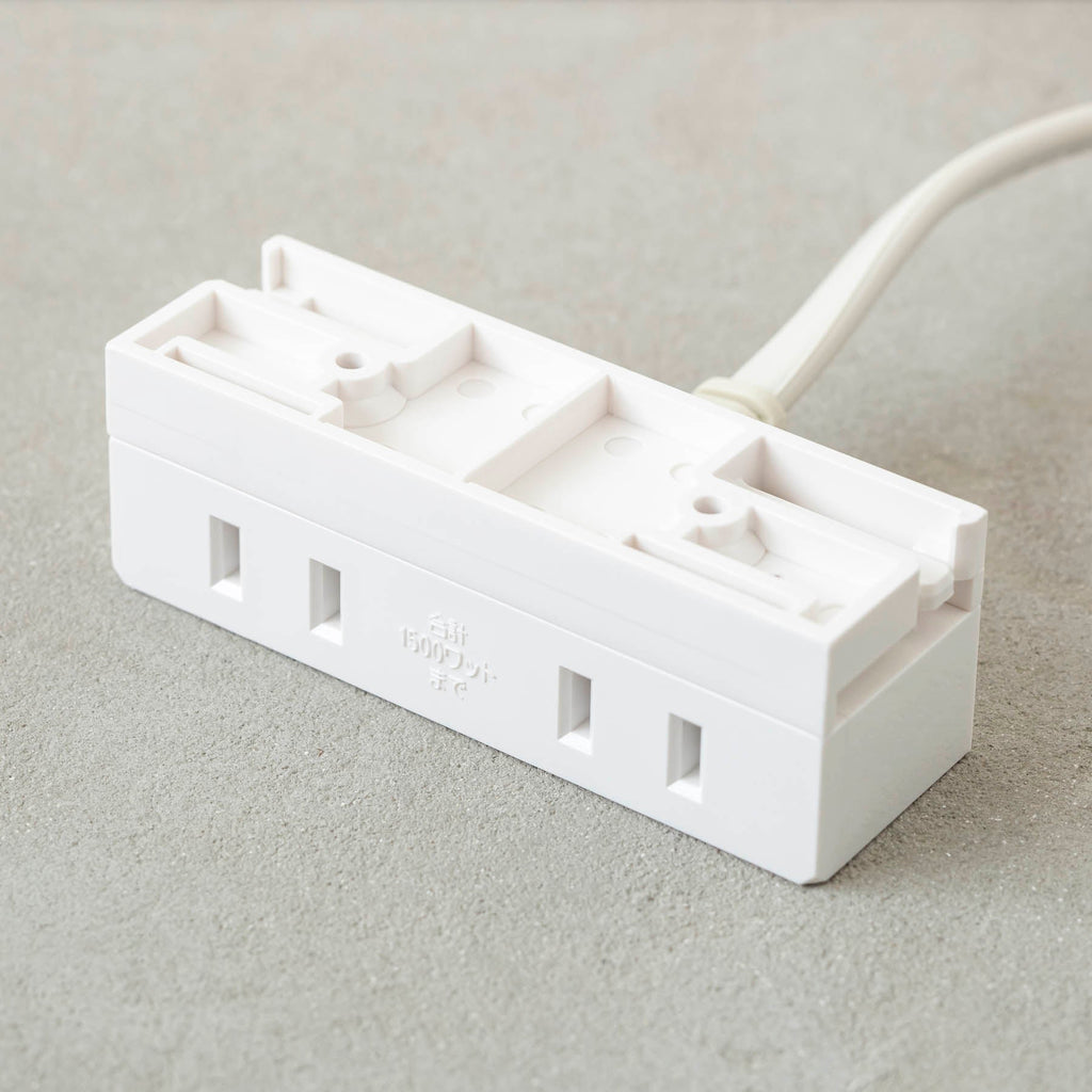 テーブル天板に取り付けられるコンセント