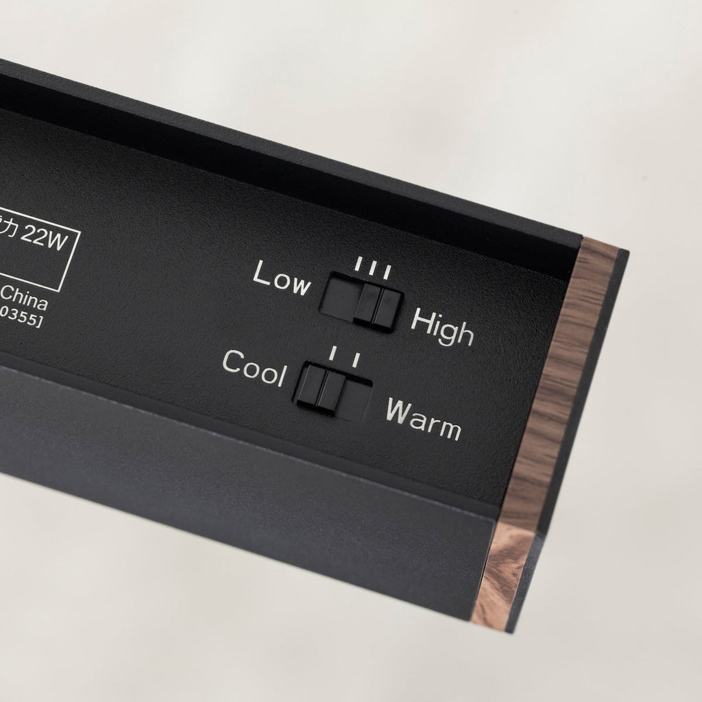 シンプルなブラックのストレートデザインが洗練された印象のLEDハンギングライトMサイズ（スイッチ）