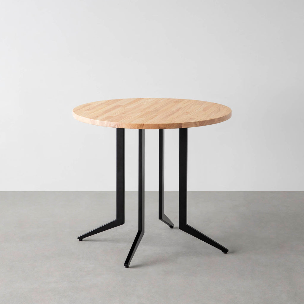 Kanademonoのラバーウッドのカフェテーブル