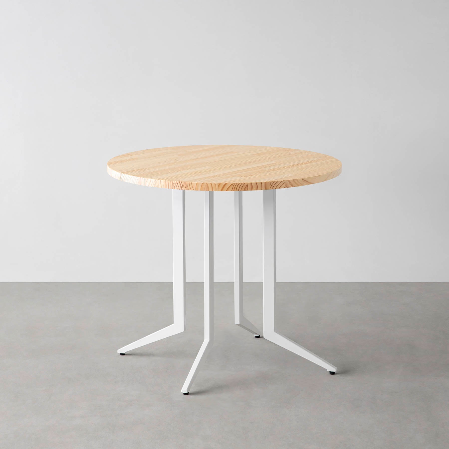 Kanademonoのパインのカフェテーブル