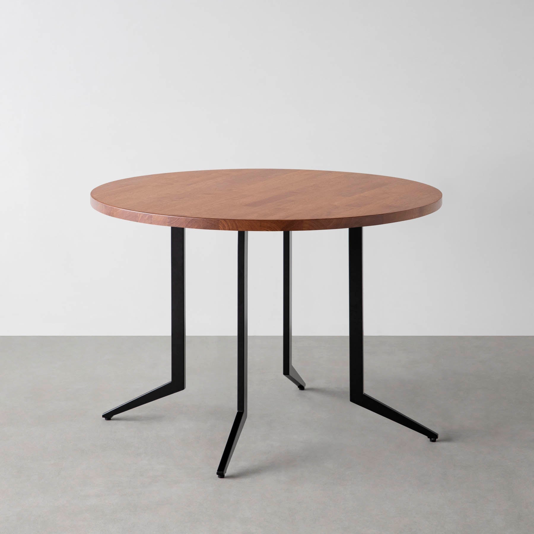 スマート造作カフェテーブル / ラバーウッド　黒スチール脚 4本脚 × ラウンド φ81 - 100