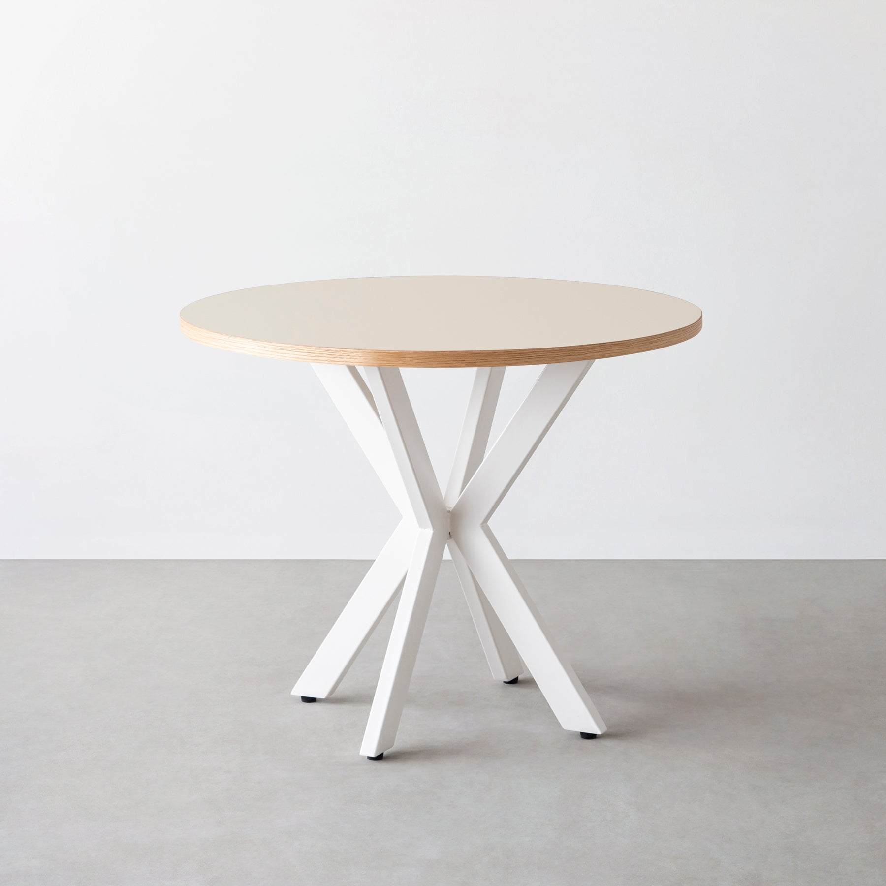 スマート造作カフェテーブル / リノリウム 全32色　白スチール脚 カフェX × ラウンド φ81 - 90