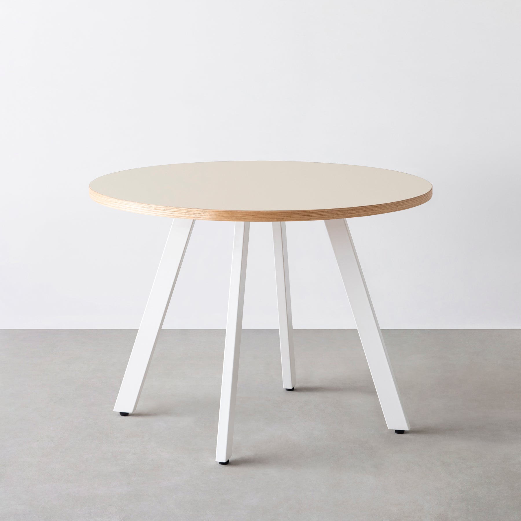 スマート造作カフェテーブル / リノリウム 全32色　白スチール脚 4本脚 × ラウンド φ81 - 100