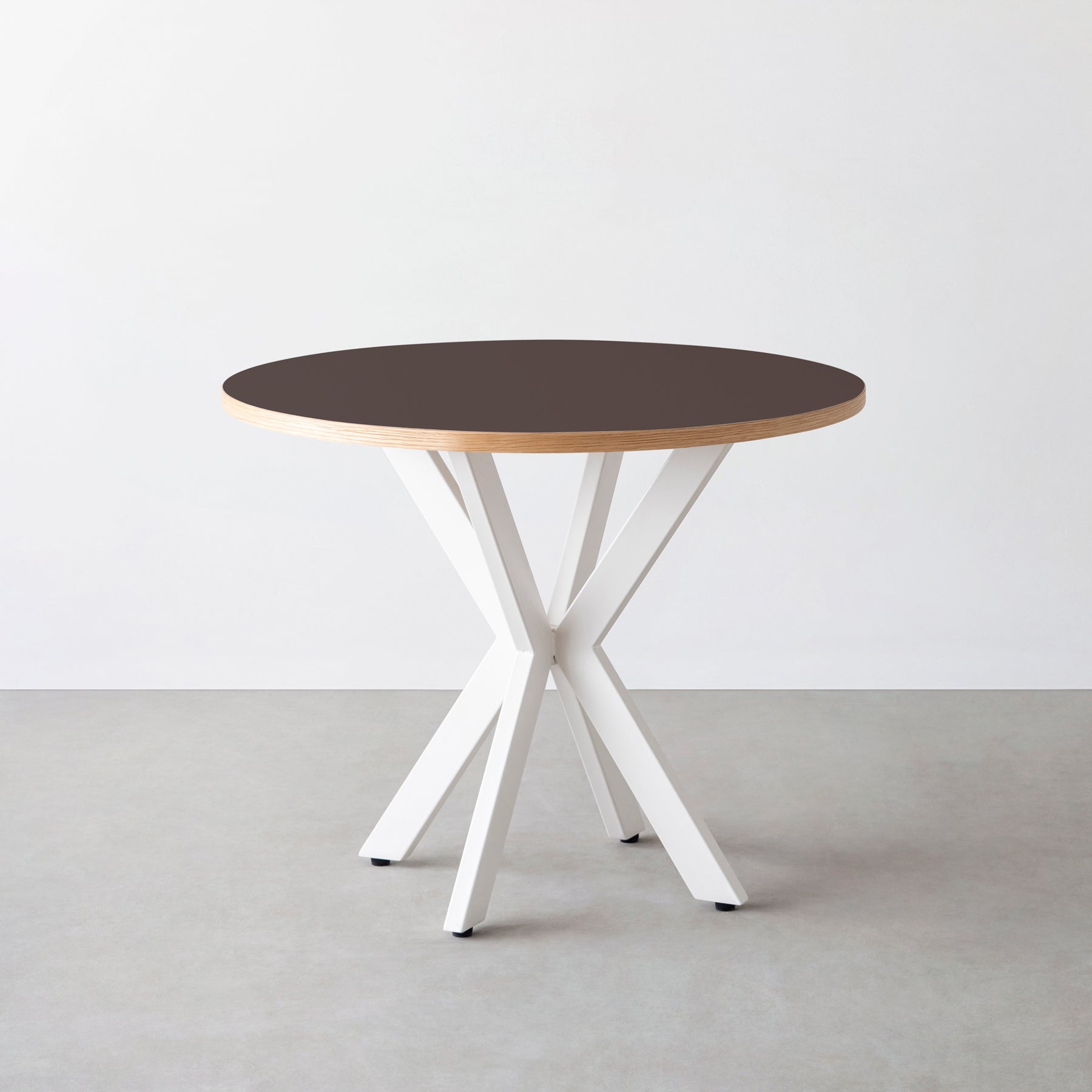 スマート造作カフェテーブル / リノリウム 全32色　白スチール脚 カフェX × ラウンド φ81 - 90