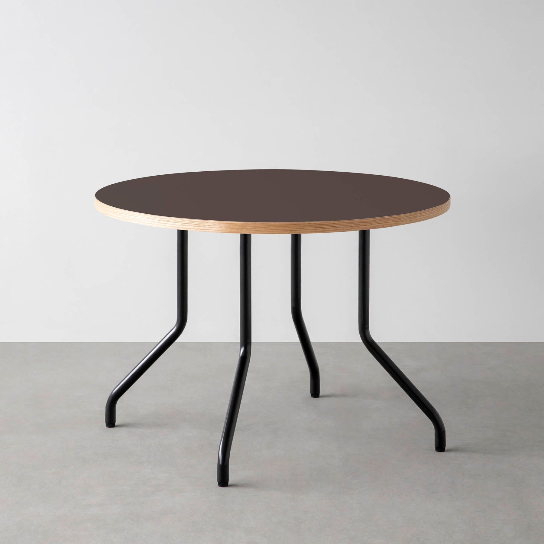 スマート造作カフェテーブル / リノリウム 全32色　黒スチール脚 4本脚 × ラウンド φ81 - 100