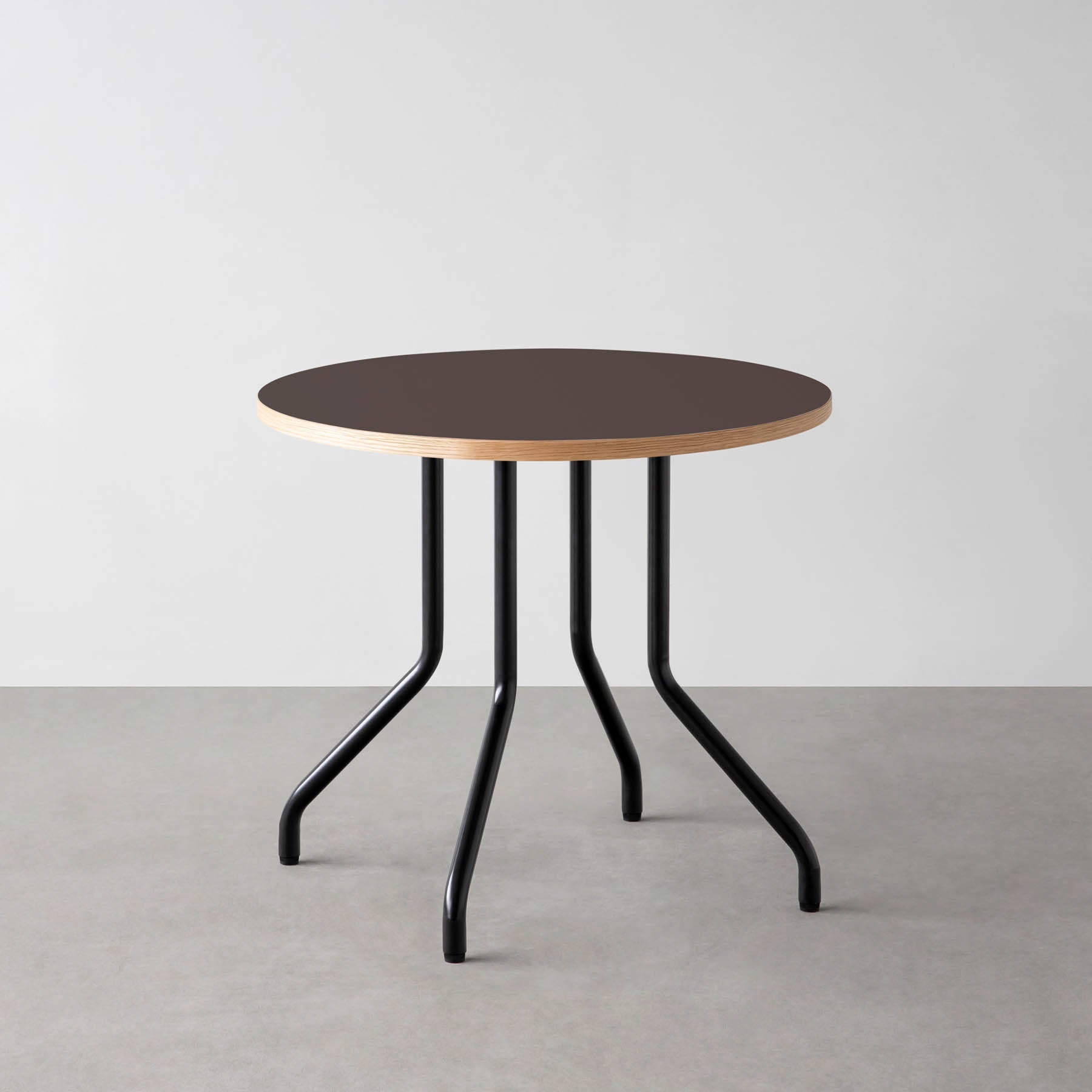 スマート造作カフェテーブル / リノリウム 全32色　黒スチール脚 4本脚 × ラウンド φ61 - 80