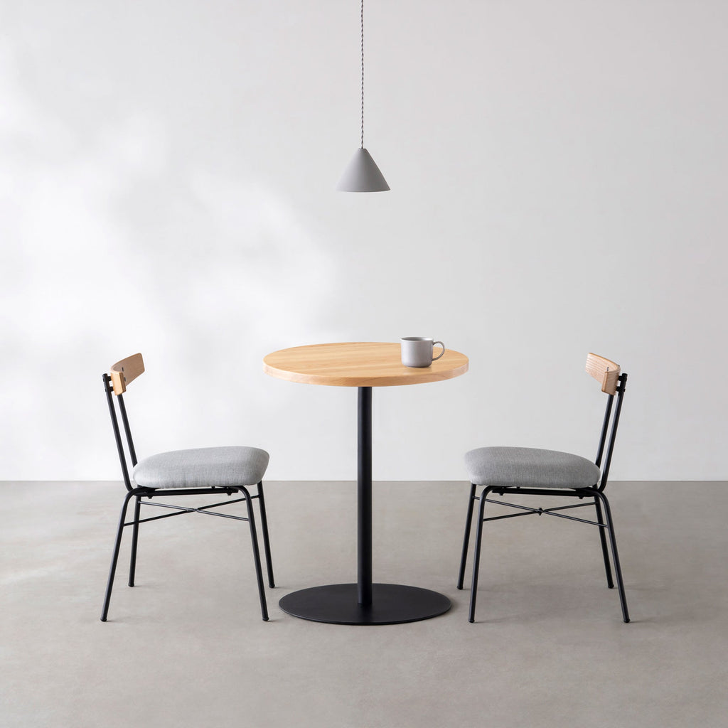 スマート造作カフェテーブル / 無垢 ホワイトアッシュ　黒スチール脚 1本脚 × ラウンド φ50 - 60