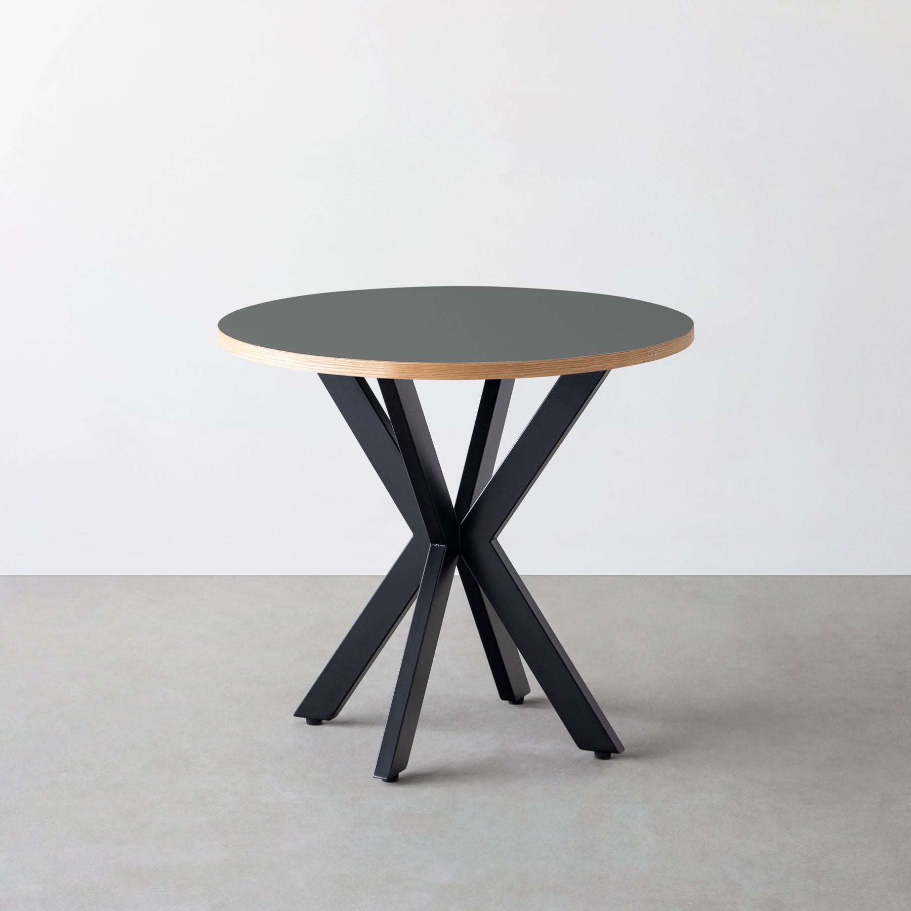 スマート造作カフェテーブル / リノリウム 全32色　黒スチール脚 カフェX × ラウンド φ71 - 80