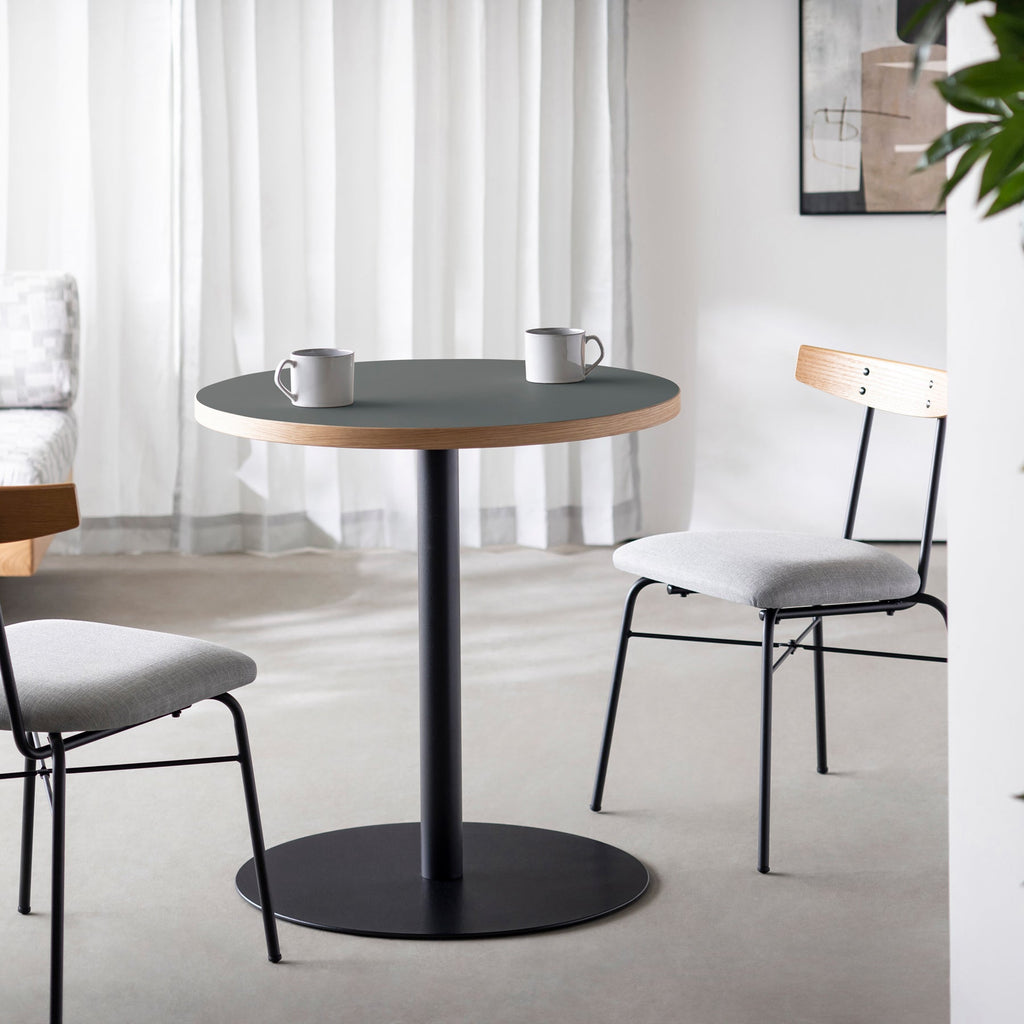 スマート造作カフェテーブル / リノリウム 全32色　黒スチール脚 1本脚 × ラウンド φ61 - 70