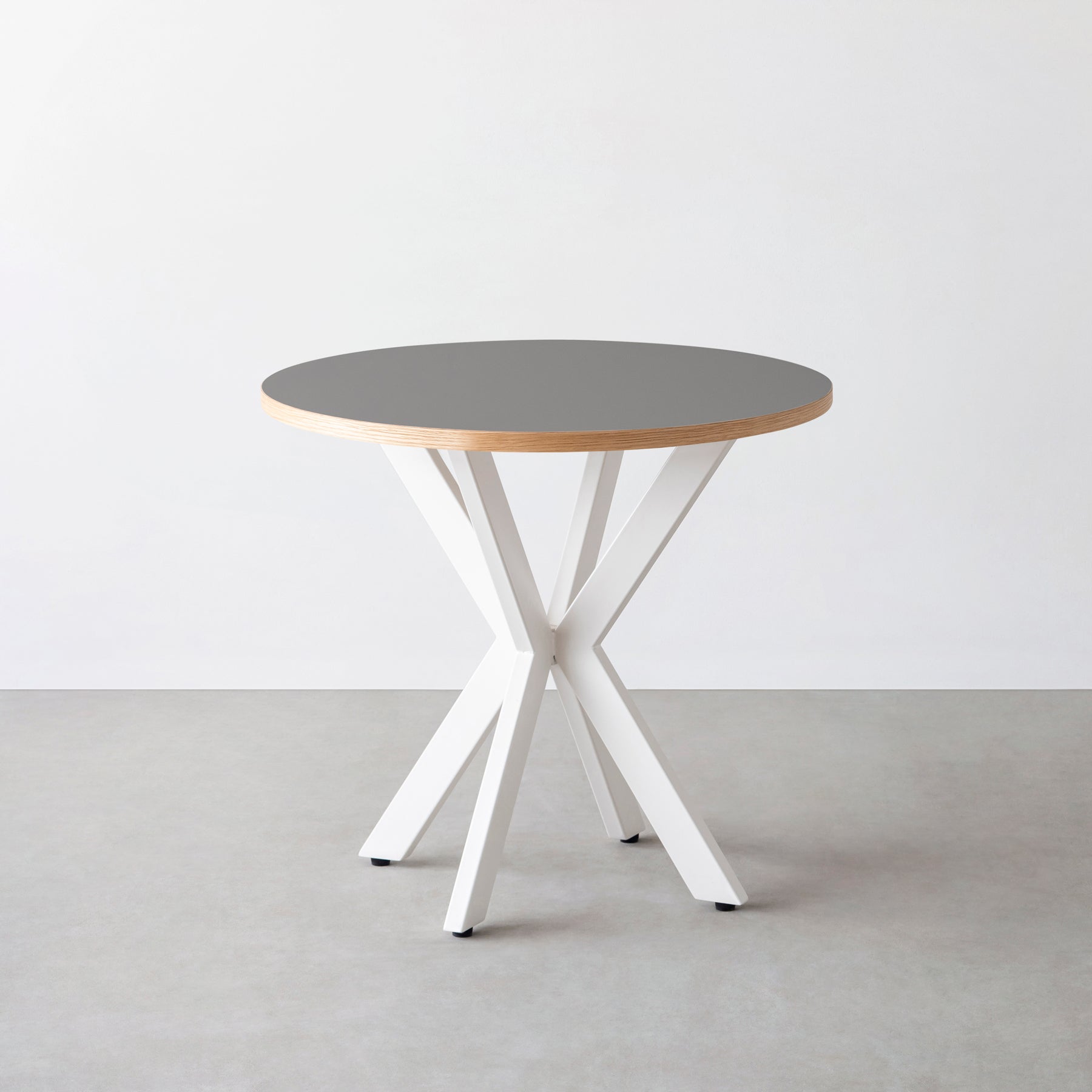 スマート造作カフェテーブル / リノリウム 全32色　白スチール脚 カフェX × ラウンド φ71 - 80