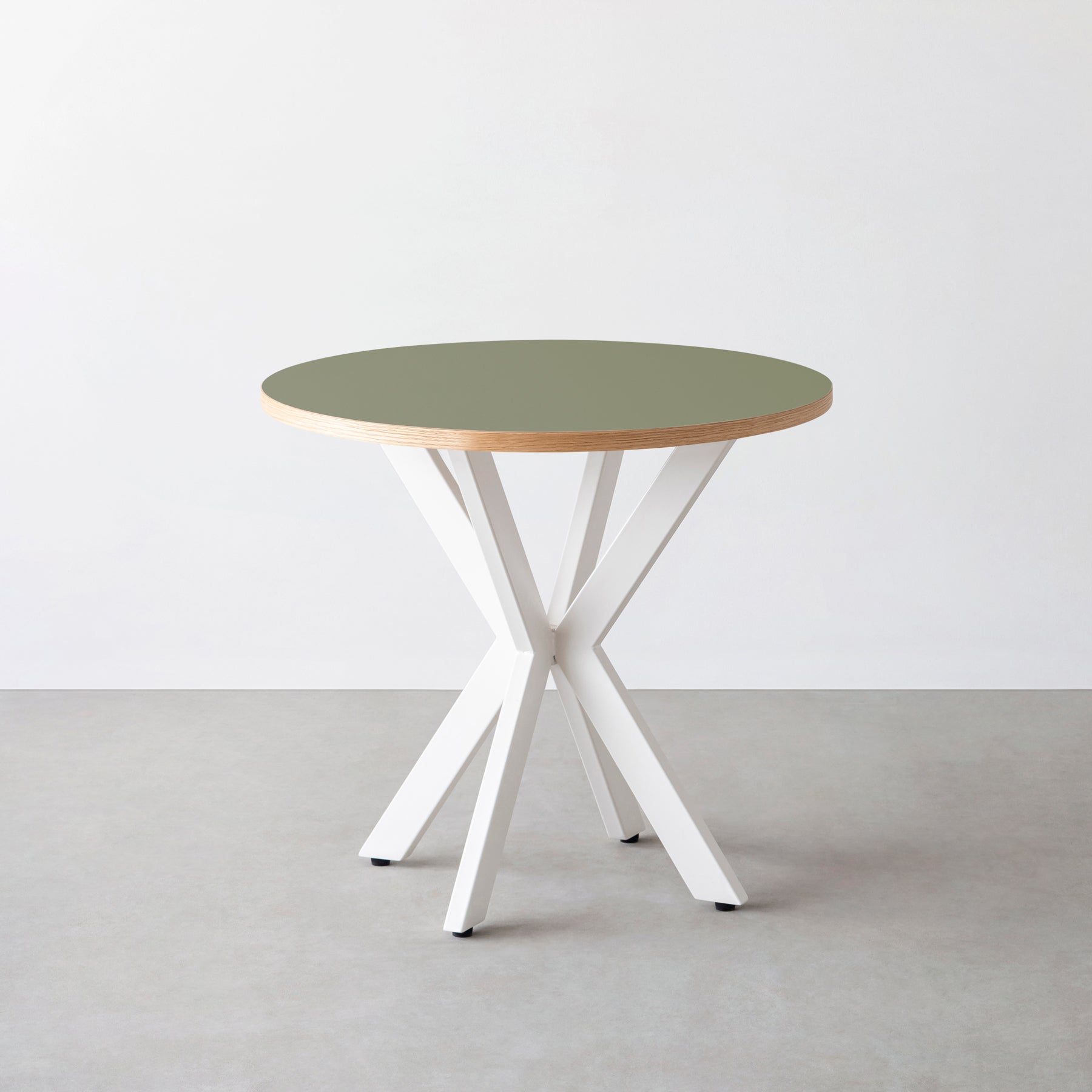 スマート造作カフェテーブル / リノリウム 全32色　白スチール脚 カフェX × ラウンド φ71 - 80