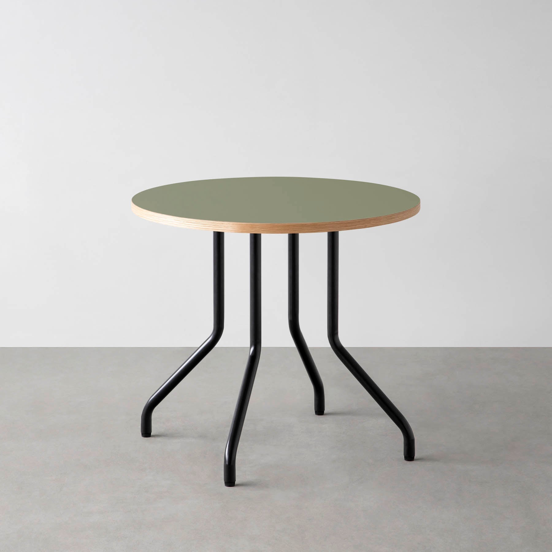 スマート造作カフェテーブル / リノリウム 全32色　黒スチール脚 4本脚 × ラウンド φ61 - 80