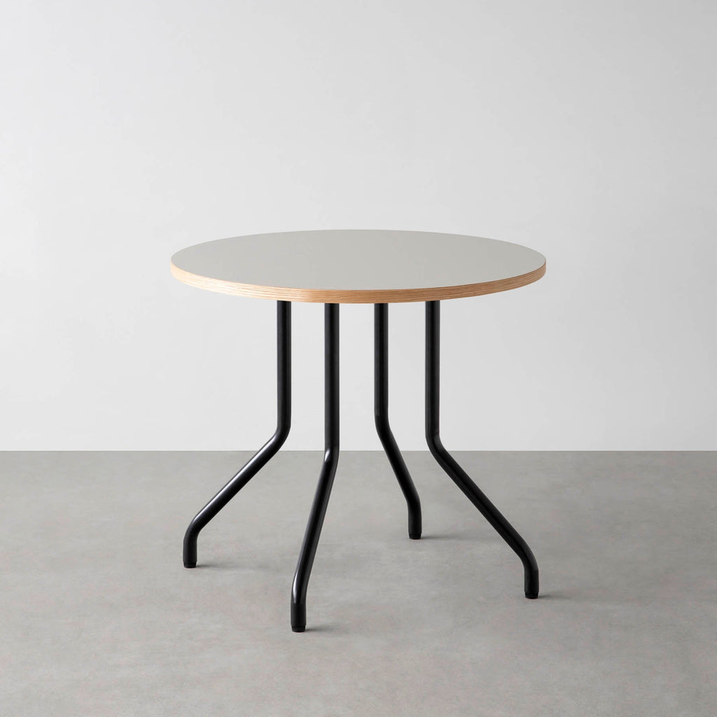 スマート造作カフェテーブル / リノリウム 全32色　黒スチール脚 4本脚 × ラウンド φ61 - 80