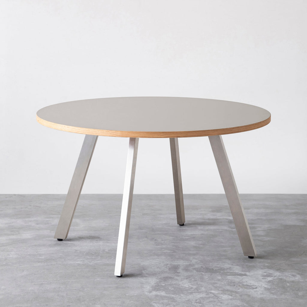 THE CAFE TABLE / リノリウム 全32色　Stainless 4本脚 × ラウンド φ101 - 120