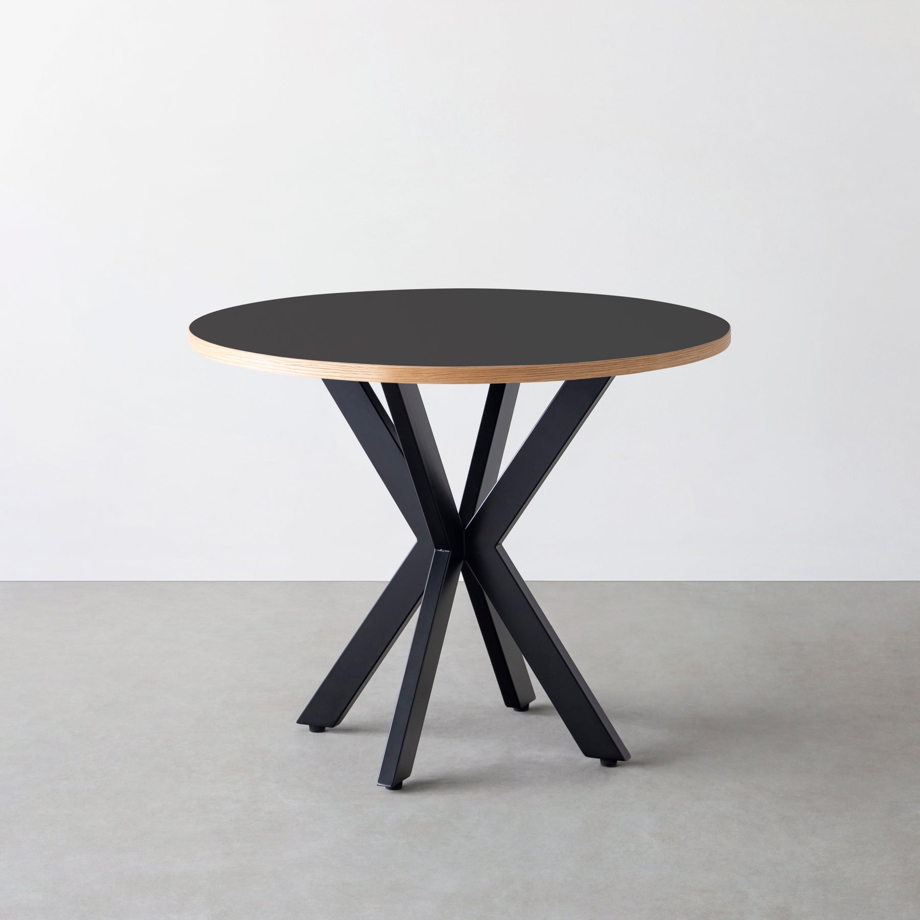 スマート造作カフェテーブル / リノリウム 全32色　黒スチール脚 カフェX × ラウンド φ81 - 90