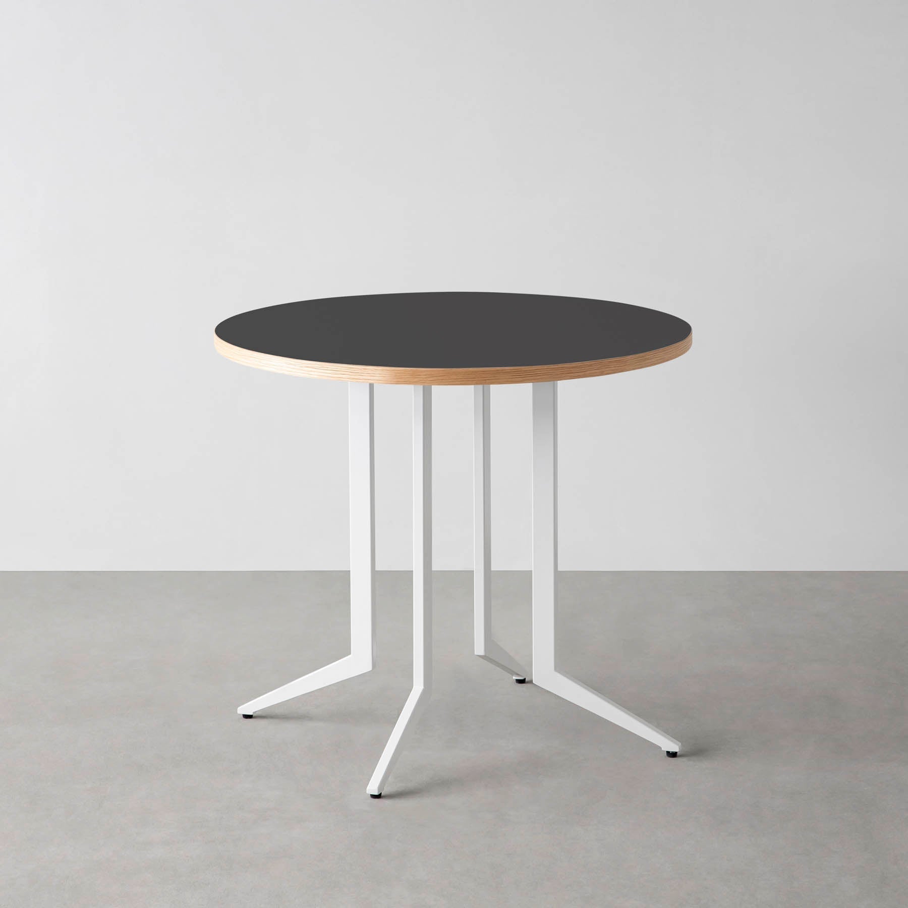 スマート造作カフェテーブル / リノリウム 全32色　白スチール脚 4本脚 × ラウンド φ61 - 80