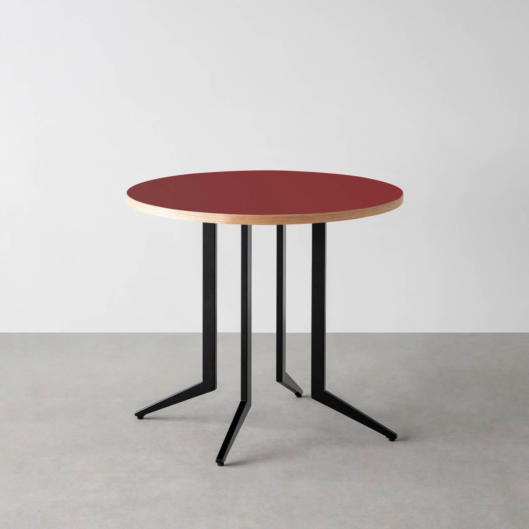 スマート造作カフェテーブル / リノリウム 全32色　黒スチール脚 4本脚 × ラウンド φ61 - 80