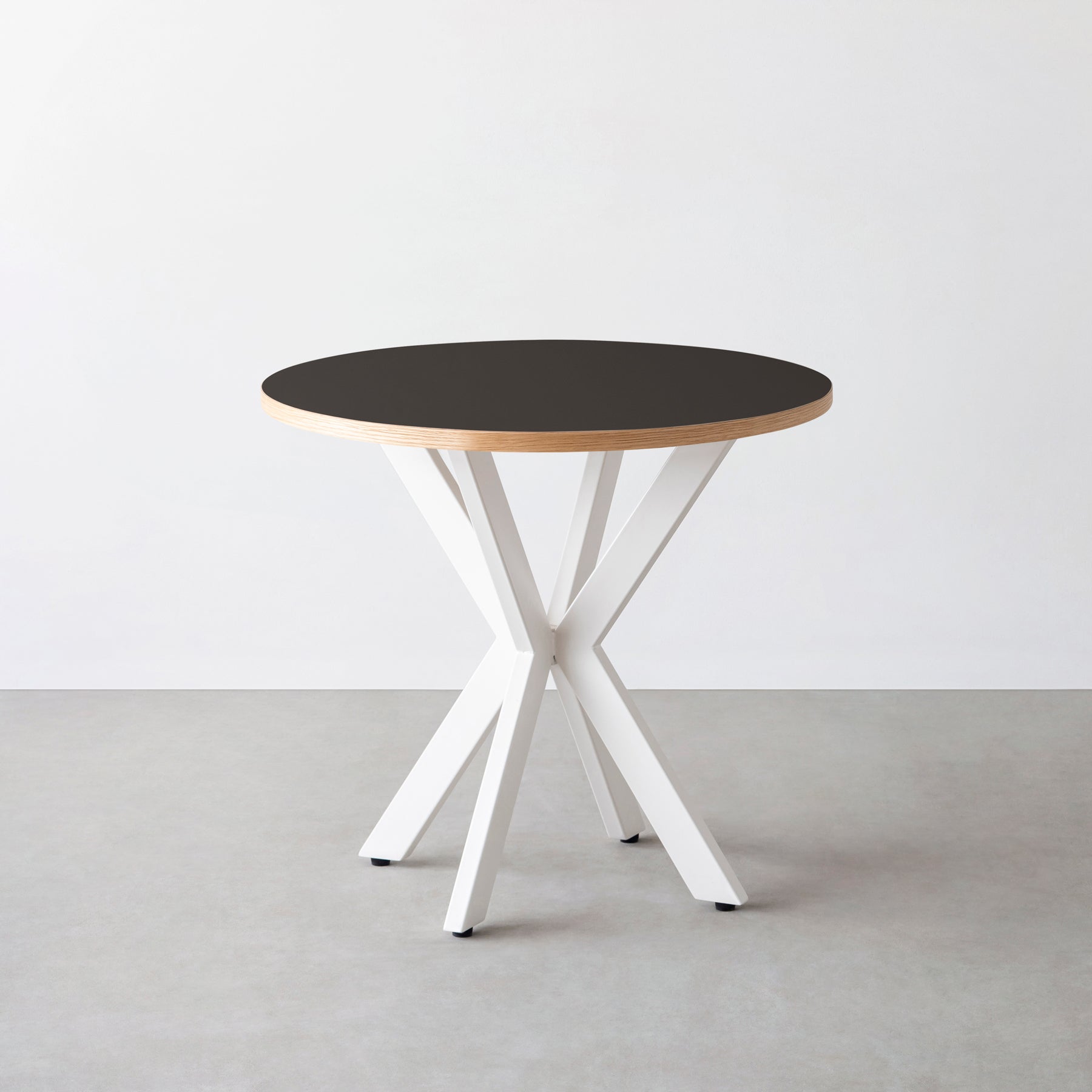 スマート造作カフェテーブル / リノリウム 全32色　白スチール脚 カフェX × ラウンド φ71 - 80