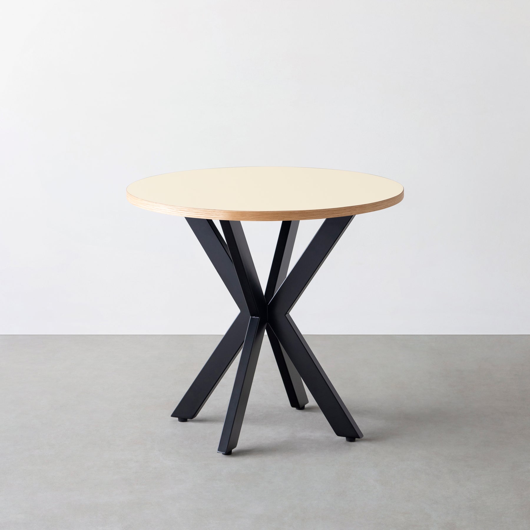 スマート造作カフェテーブル / リノリウム 全32色　黒スチール脚 カフェX × ラウンド φ71 - 80