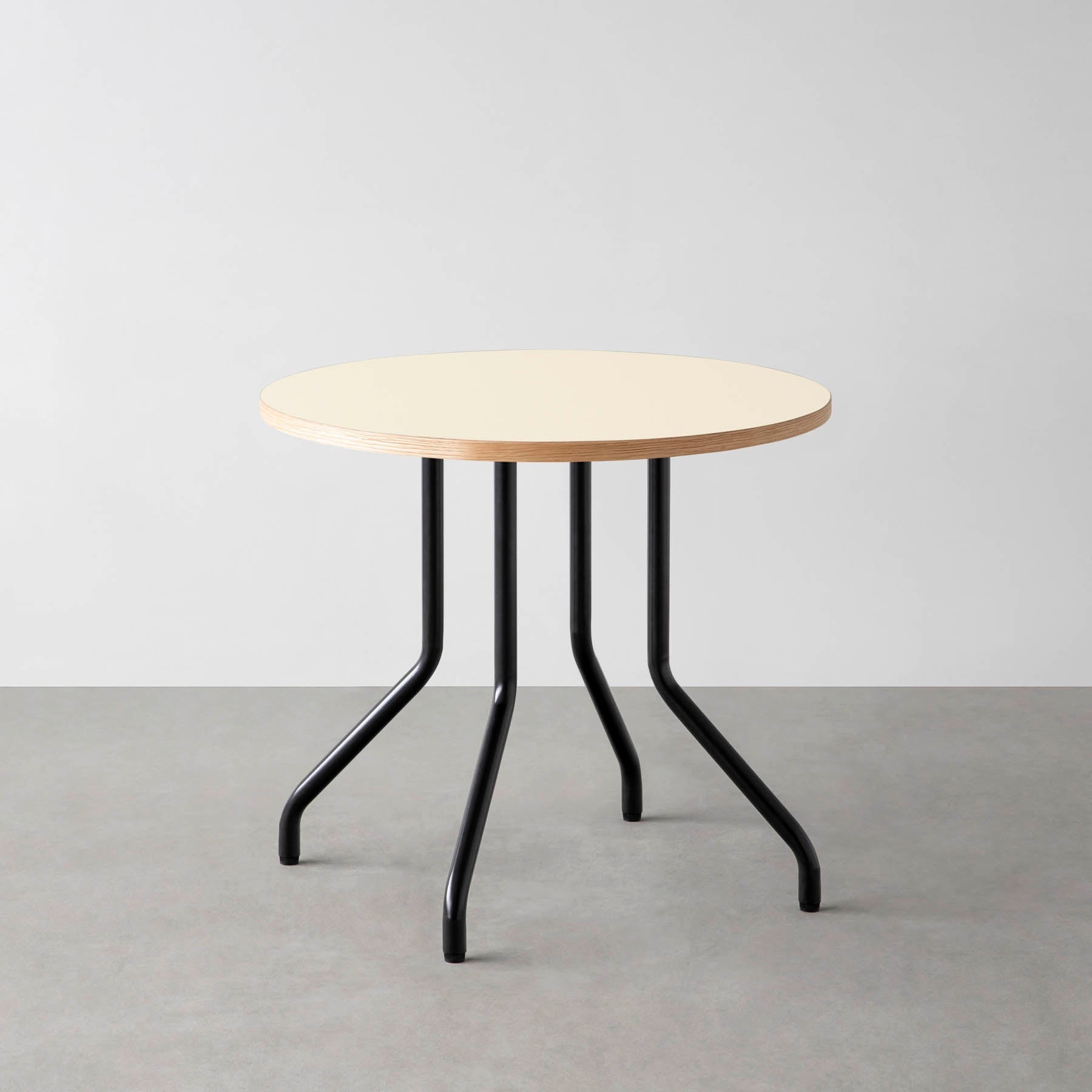 スマート造作カフェテーブル / リノリウム 全32色　黒スチール脚 4本脚 × ラウンド φ61 - 80