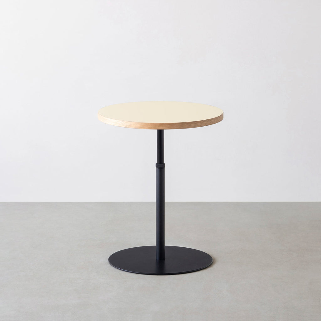 スマート造作カフェテーブル / リノリウム 全32色　黒スチール脚 1本脚 × ラウンド φ50 - 60