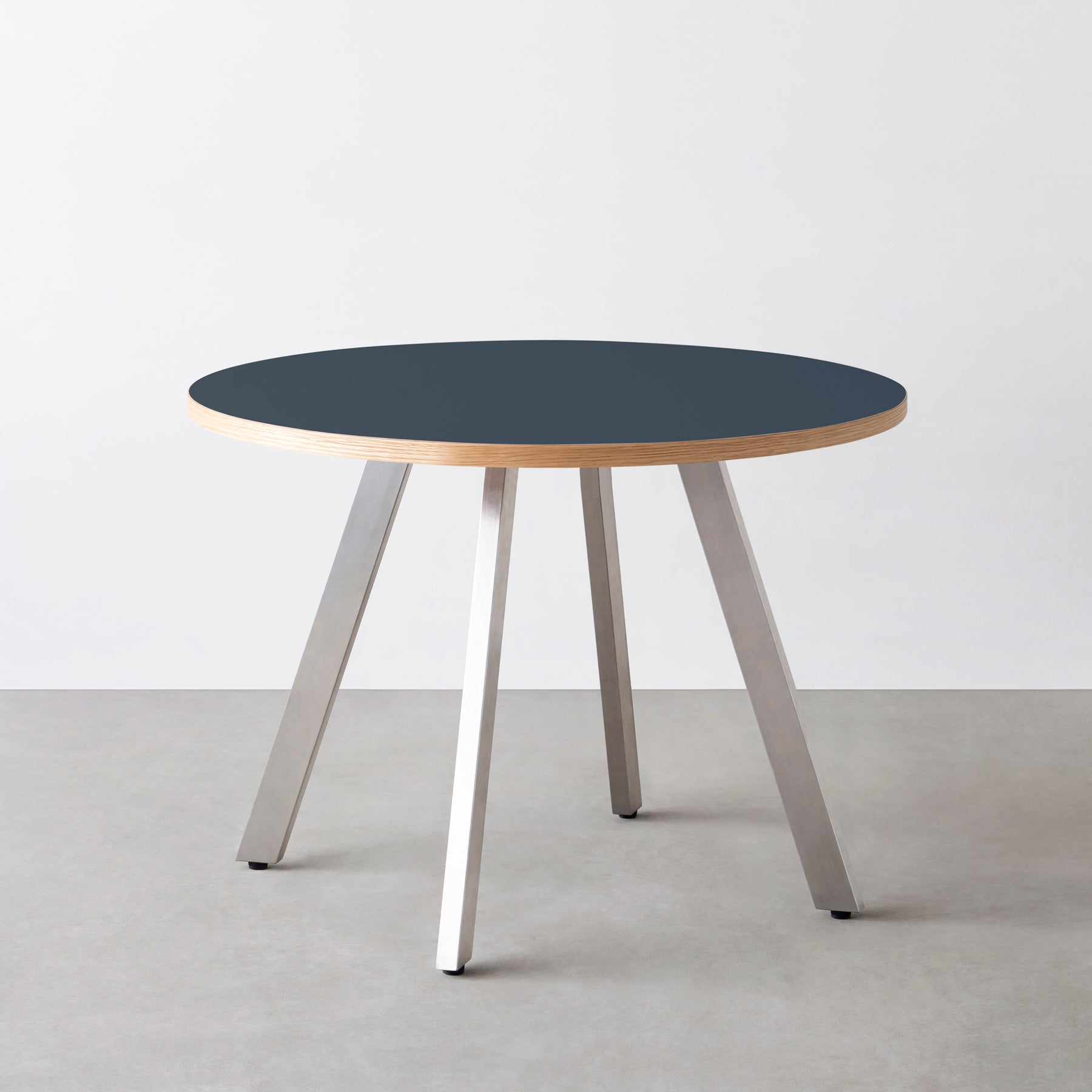 スマート造作カフェテーブル / リノリウム 全32色　ステンレススチール脚 4本脚 × ラウンド φ81 - 100