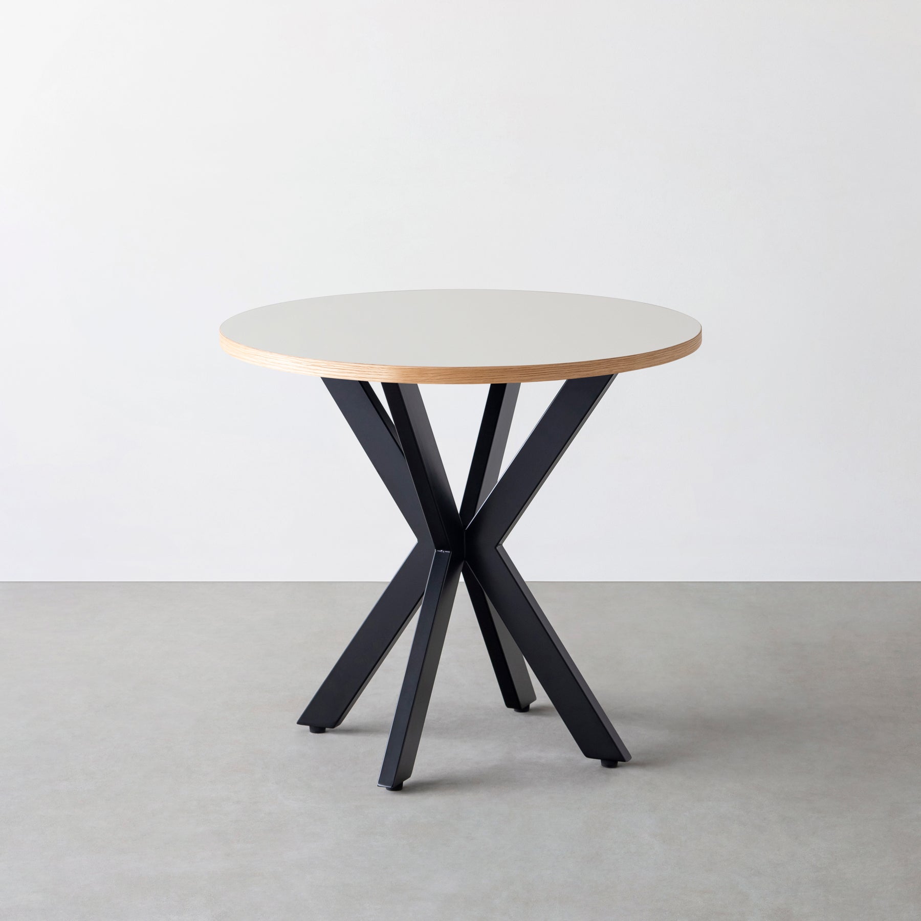 スマート造作カフェテーブル / リノリウム 全32色　黒スチール脚 カフェX × ラウンド φ71 - 80