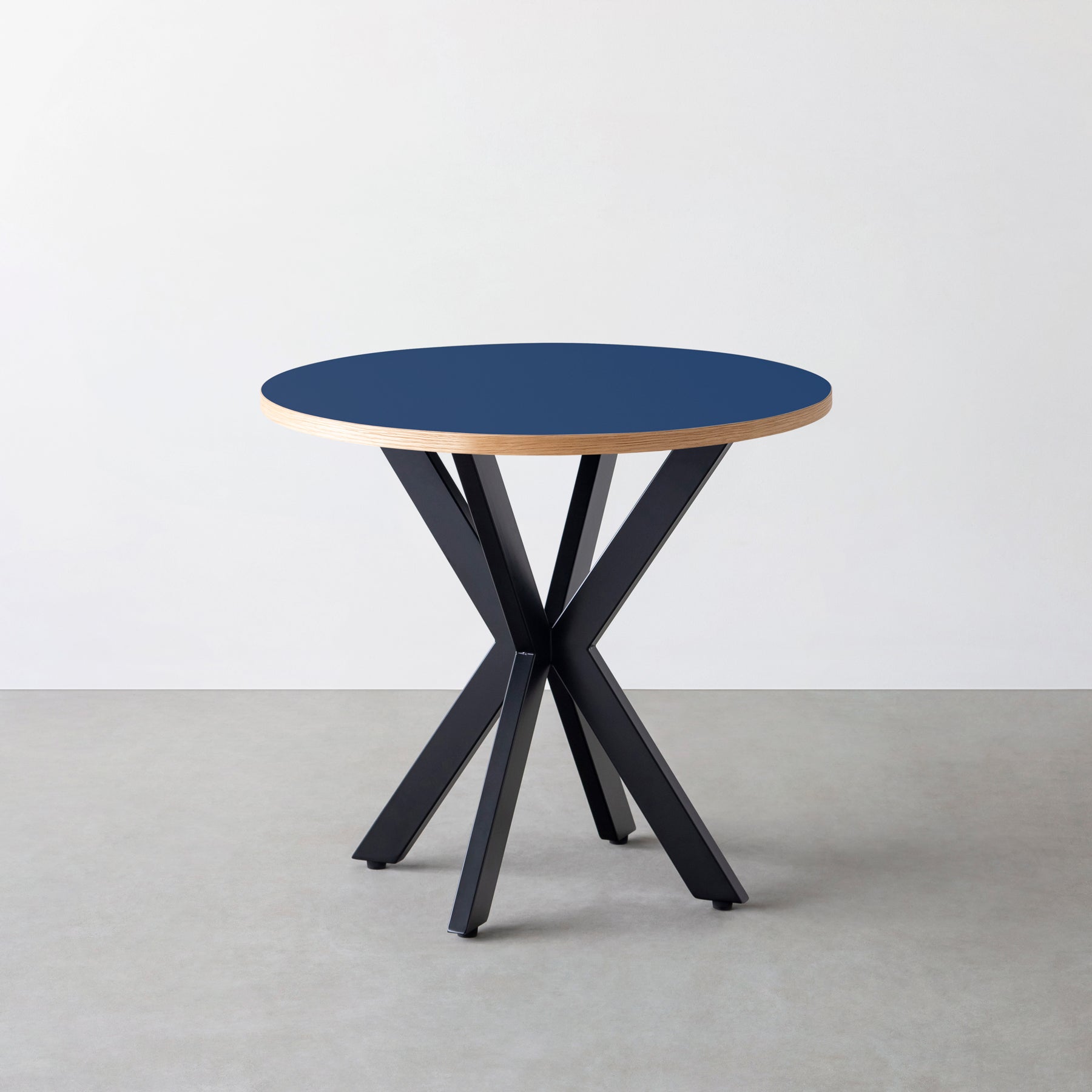 スマート造作カフェテーブル / リノリウム 全32色　黒スチール脚 カフェX × ラウンド φ71 - 80