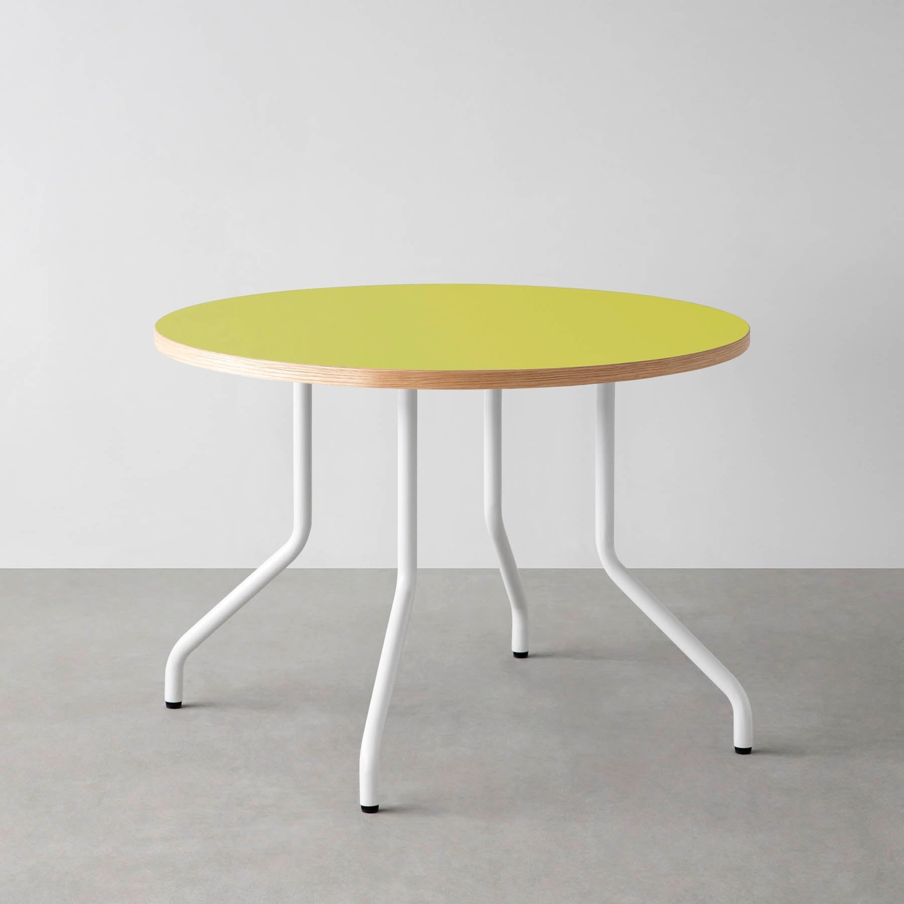 スマート造作カフェテーブル / リノリウム 全32色　白スチール脚 4本脚 × ラウンド φ81 - 100