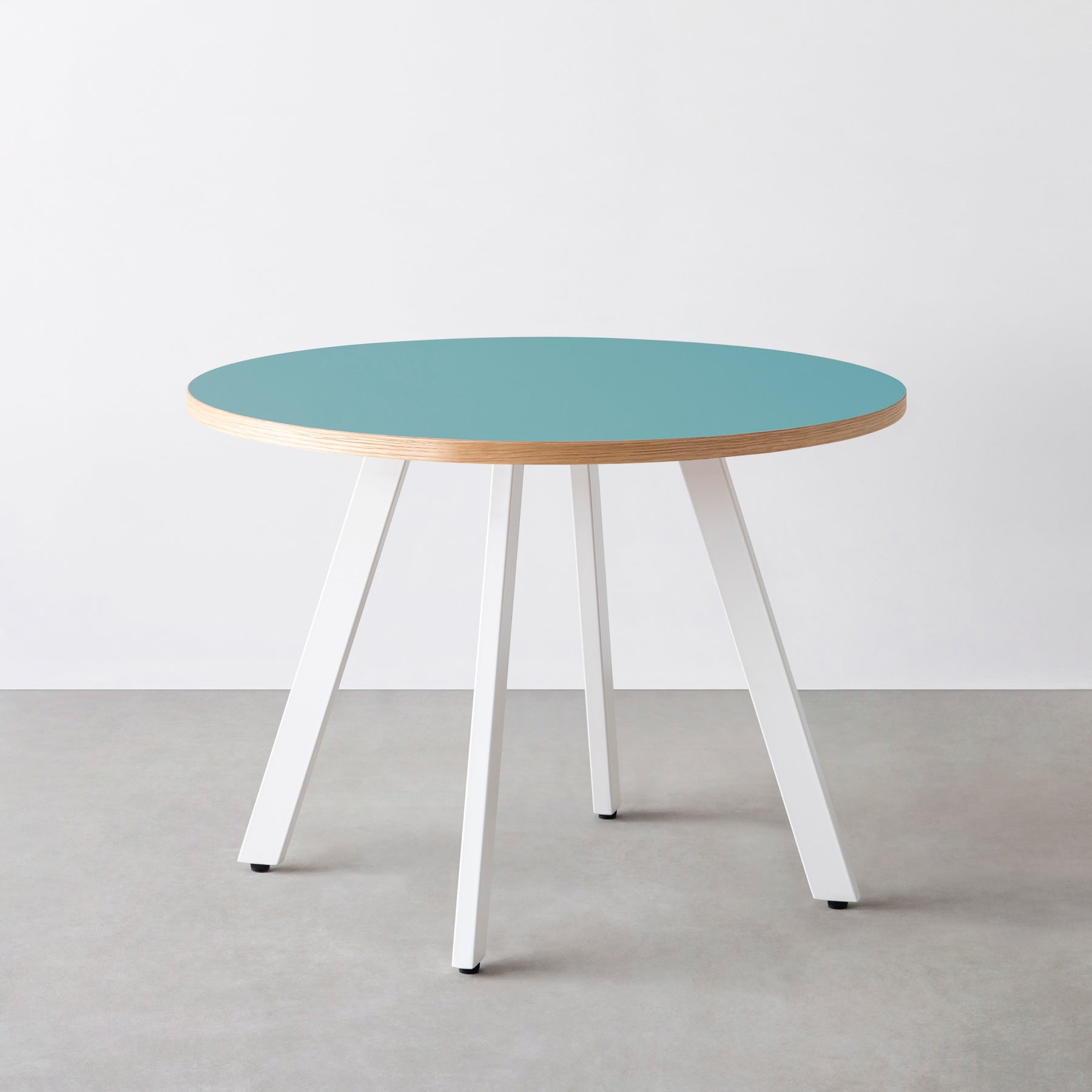 スマート造作カフェテーブル / リノリウム 全32色　白スチール脚 4本脚 × ラウンド φ81 - 100