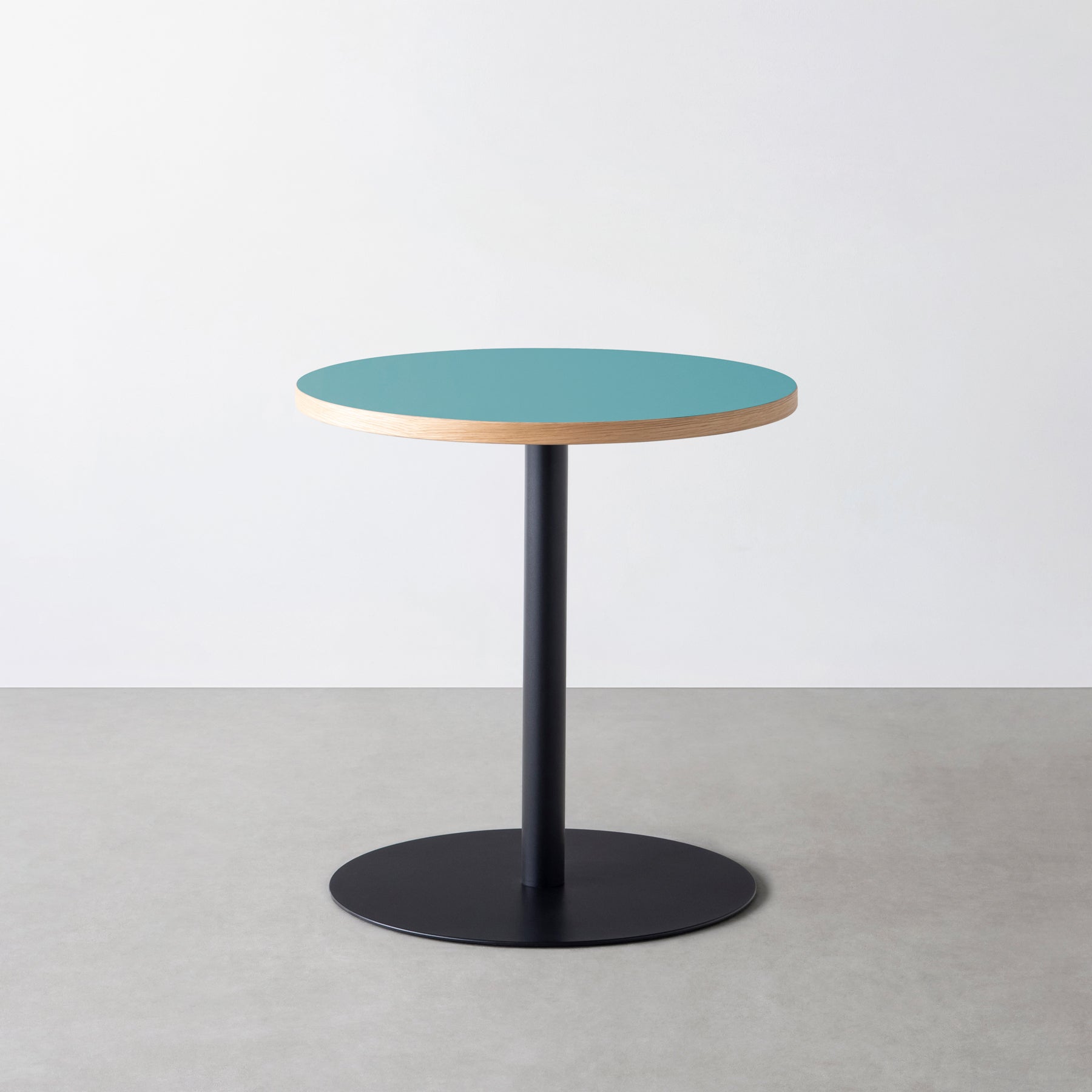 スマート造作カフェテーブル / リノリウム 全32色　黒スチール脚 1本脚 × ラウンド φ61 - 70