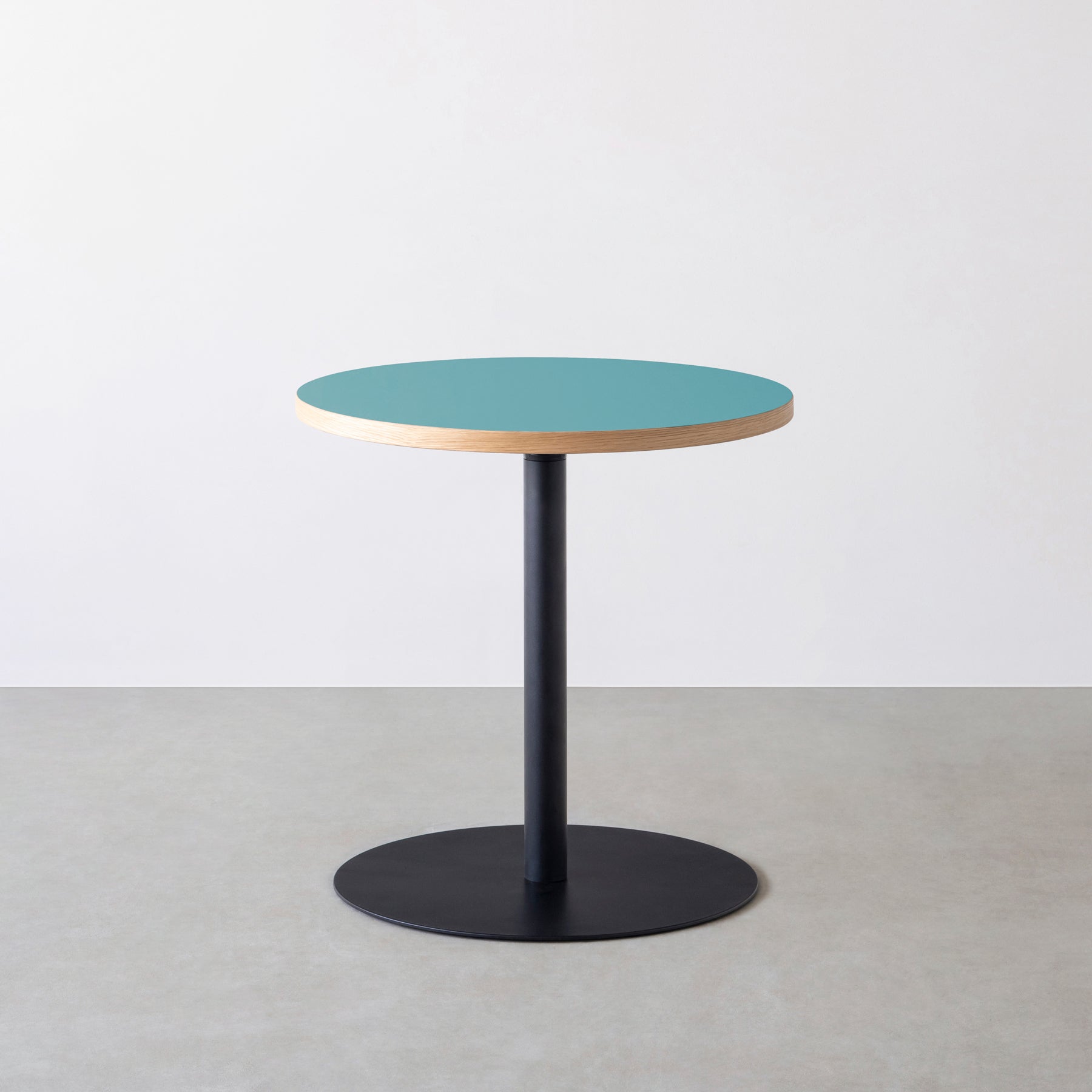 スマート造作カフェテーブル / リノリウム 全32色　黒スチール脚 1本脚 × ラウンド φ61 - 70