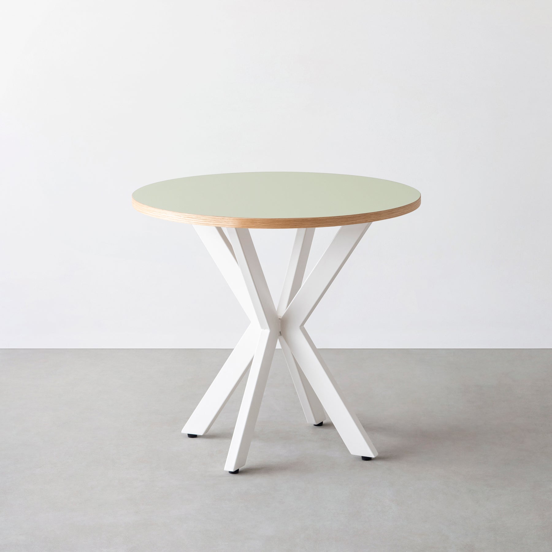 スマート造作カフェテーブル / リノリウム 全32色　白スチール脚 カフェX × ラウンド φ71 - 80