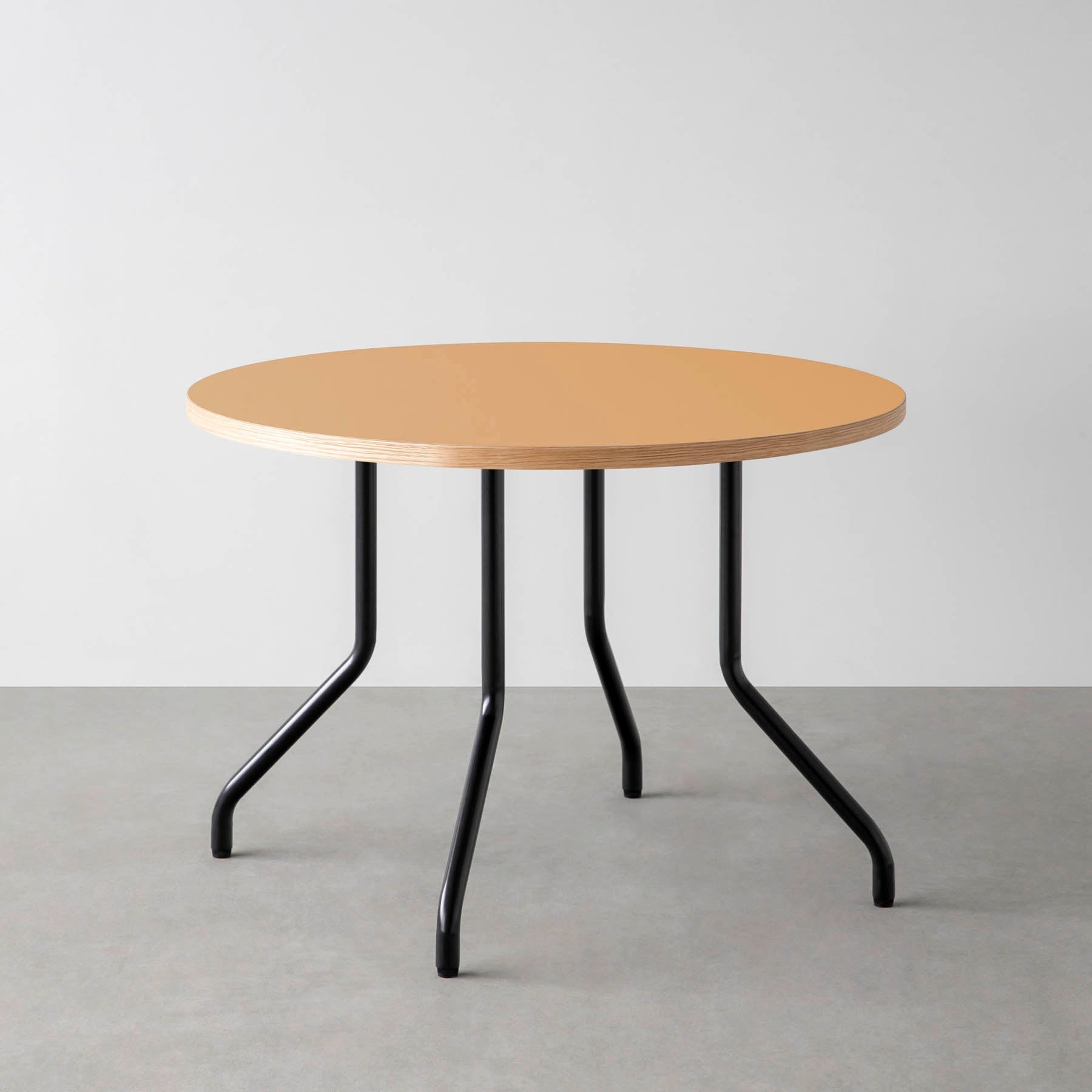 スマート造作カフェテーブル / リノリウム 全32色　黒スチール脚 4本脚 × ラウンド φ81 - 100