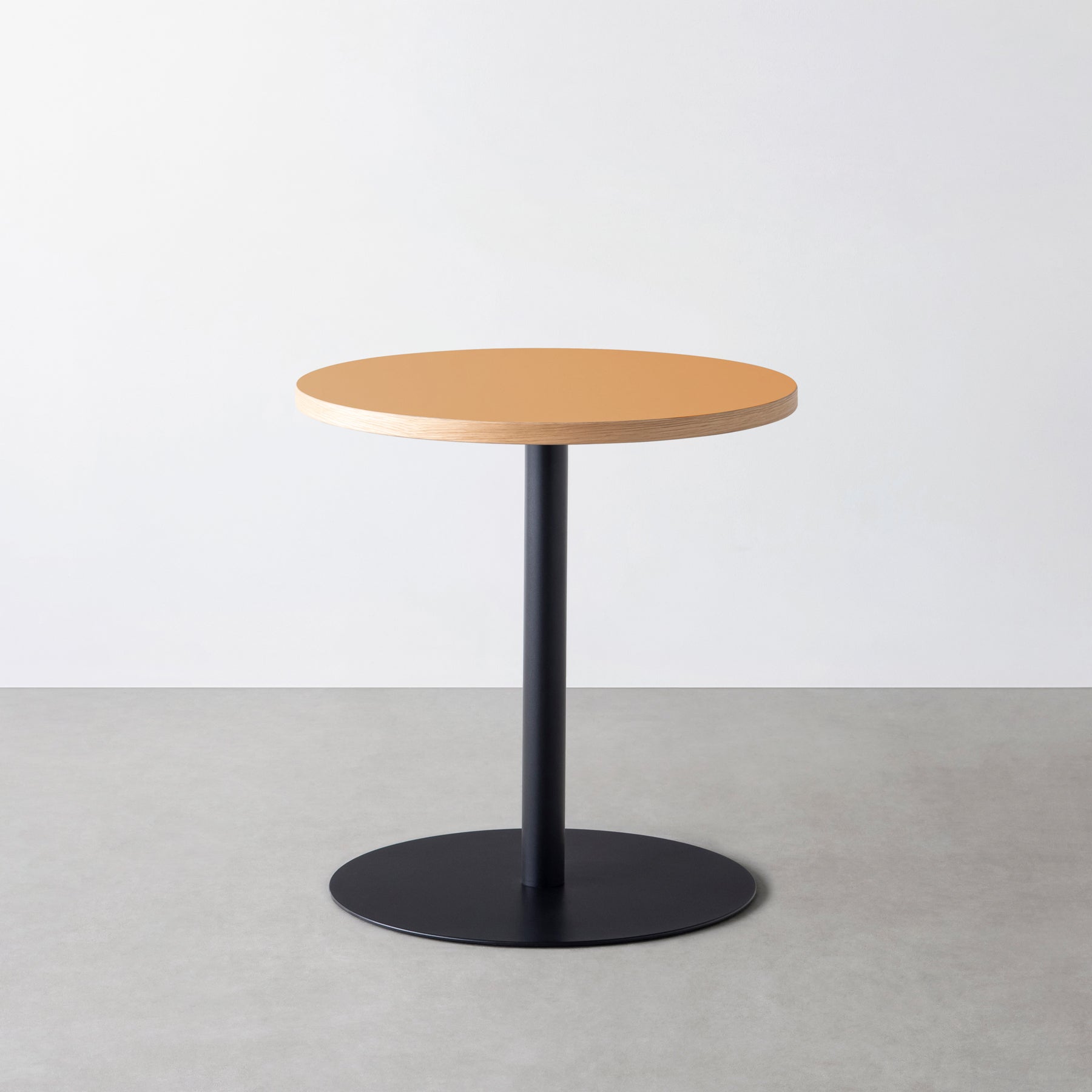 スマート造作カフェテーブル / リノリウム 全32色　黒スチール脚 1本脚 × ラウンド φ61 - 70