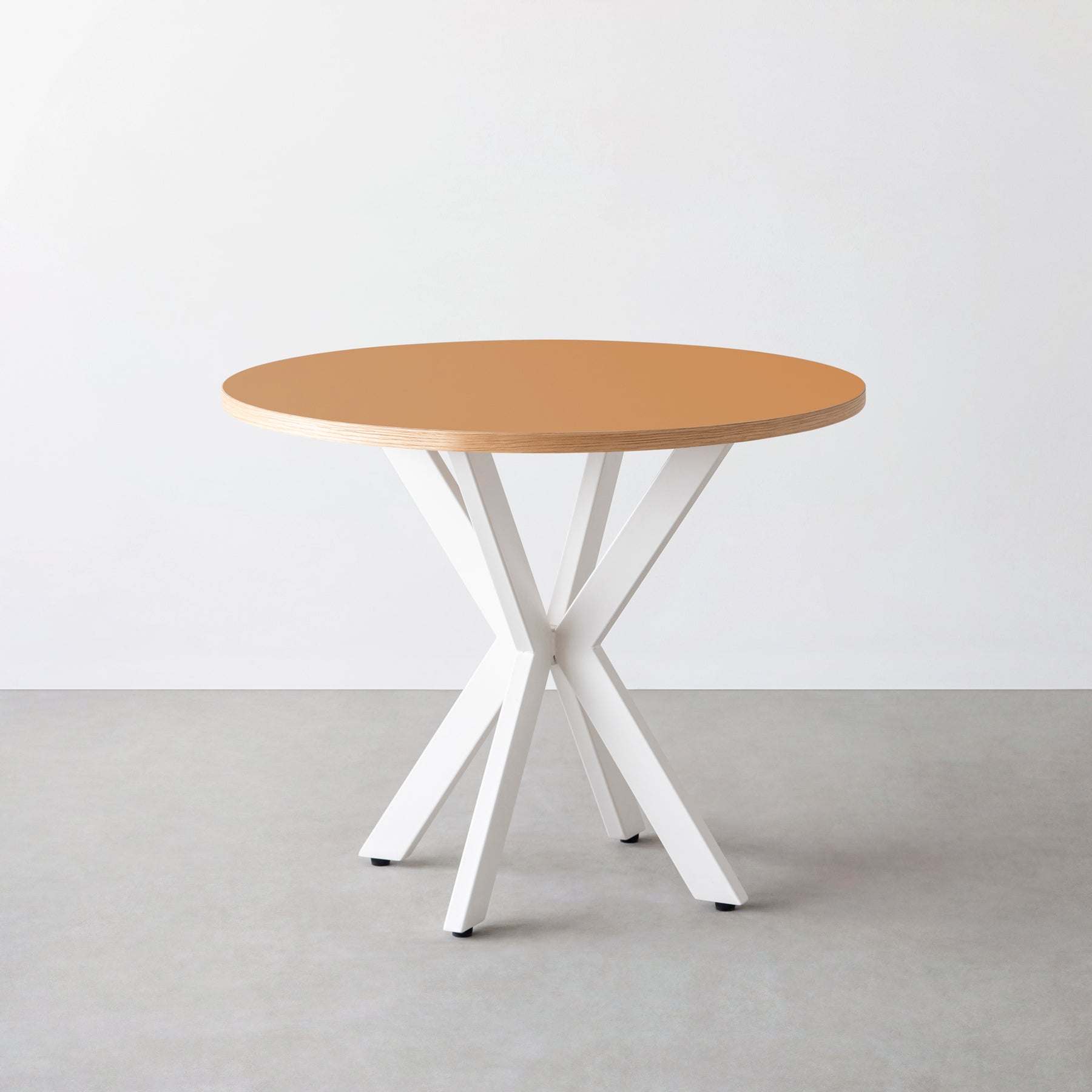 スマート造作カフェテーブル / リノリウム 全32色　白スチール脚 カフェX × ラウンド φ81 - 90