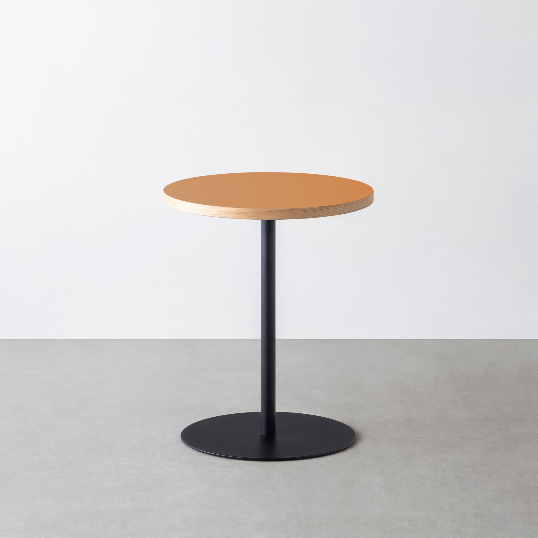 スマート造作カフェテーブル / リノリウム 全32色　黒スチール脚 1本脚 × ラウンド φ50 - 60