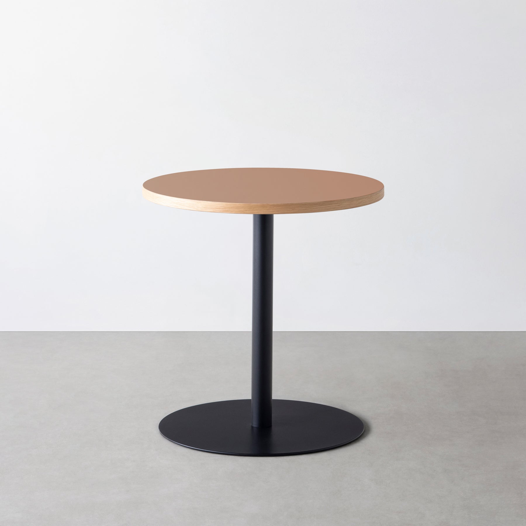 スマート造作カフェテーブル / リノリウム 全32色　黒スチール脚 1本脚 × ラウンド φ61 - 70