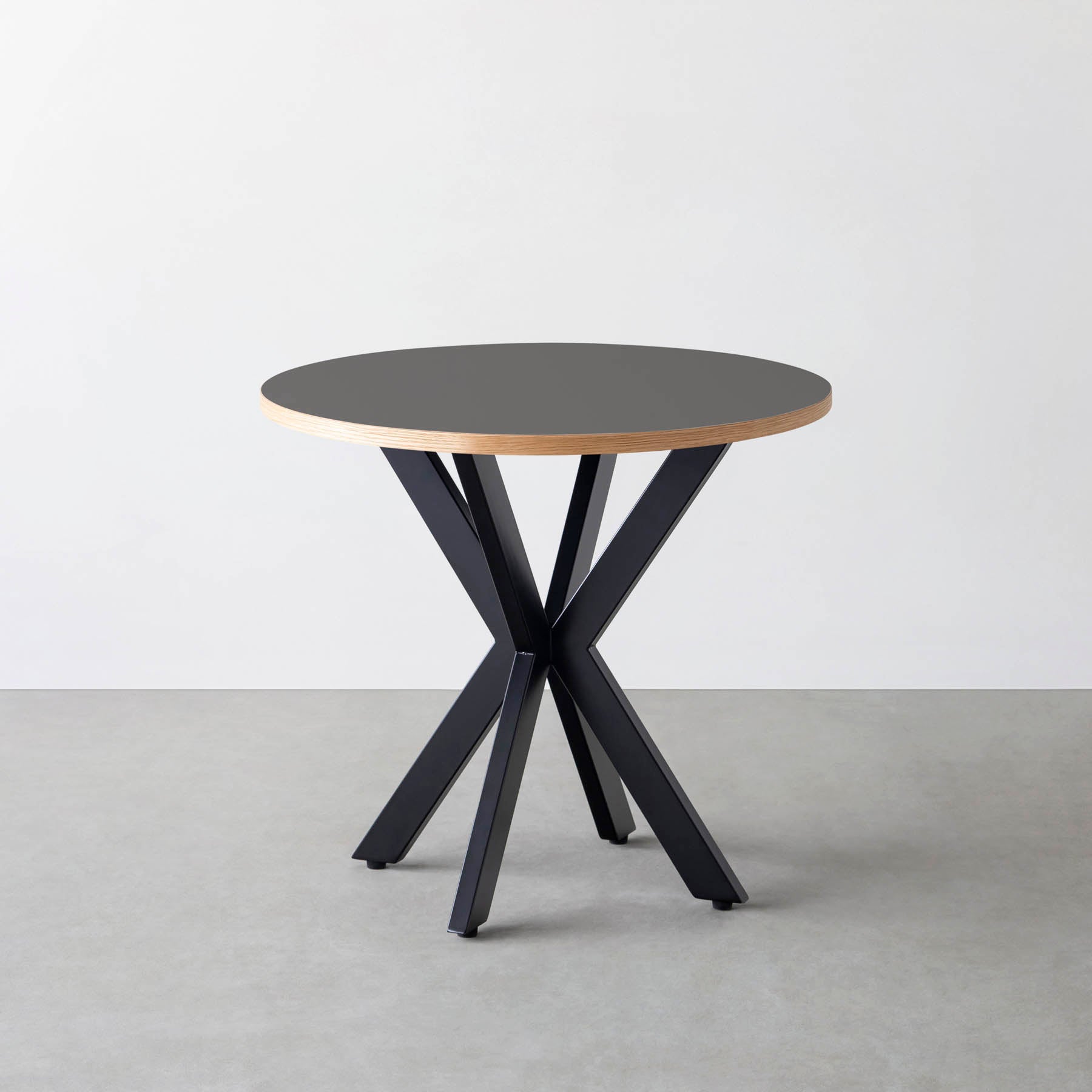 スマート造作カフェテーブル / リノリウム 全32色　黒スチール脚 カフェX × ラウンド φ71 - 80