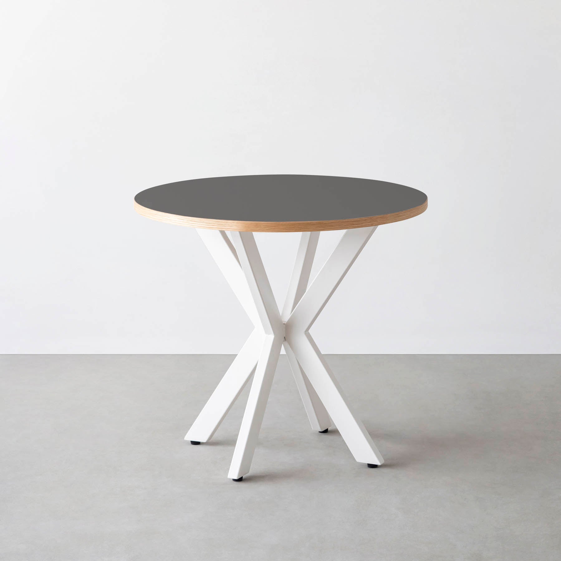 スマート造作カフェテーブル / リノリウム 全32色　白スチール脚 カフェX × ラウンド φ71 - 80