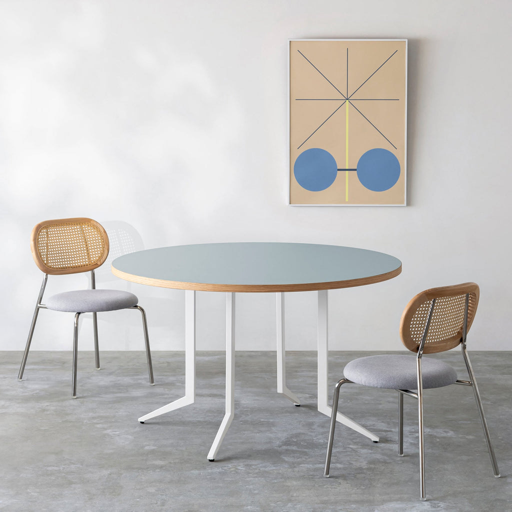 THE CAFE TABLE / リノリウム 全32色　White Steel 4本脚 × ラウンド φ101 - 120
