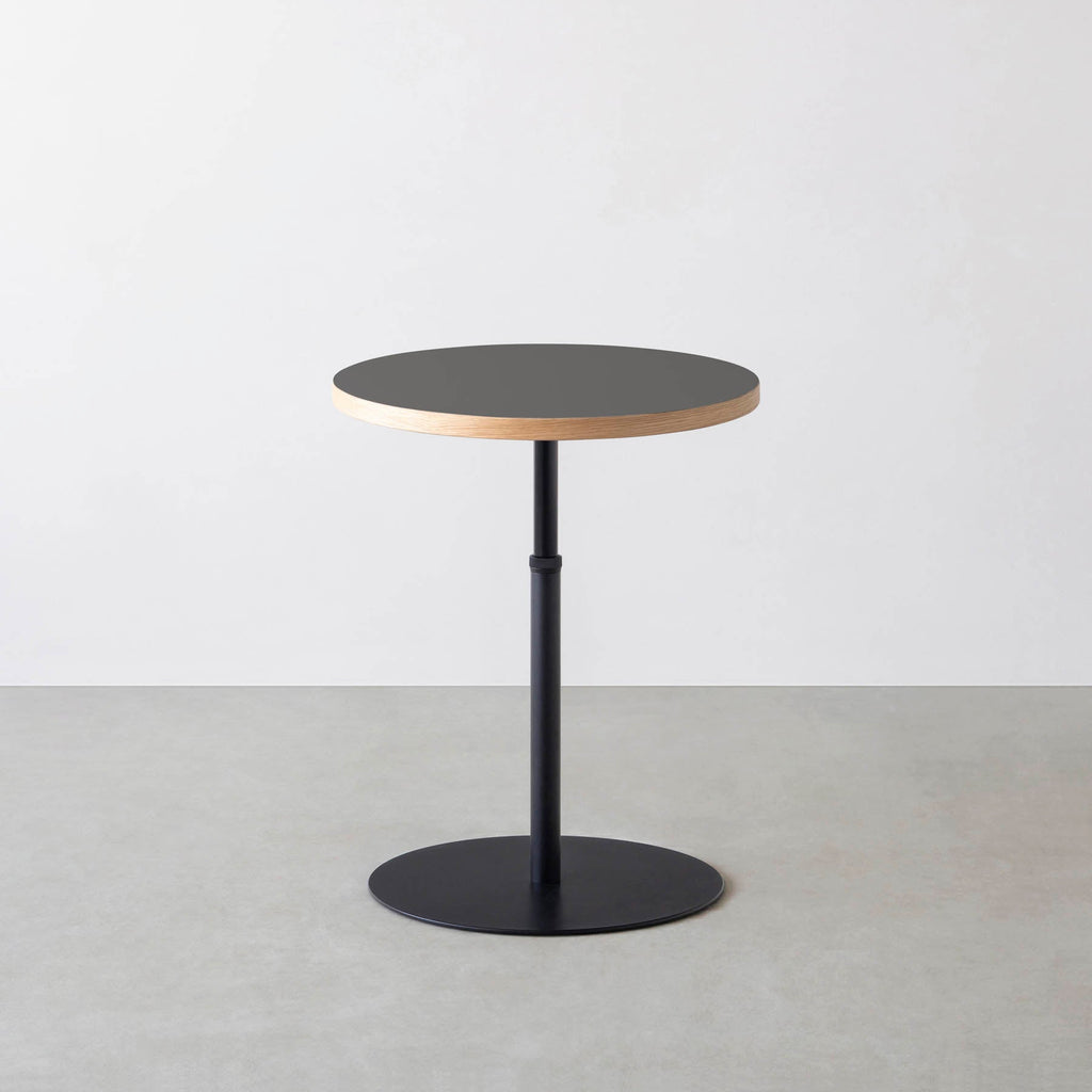 スマート造作カフェテーブル / リノリウム 全32色　黒スチール脚 1本脚 × ラウンド φ50 - 60