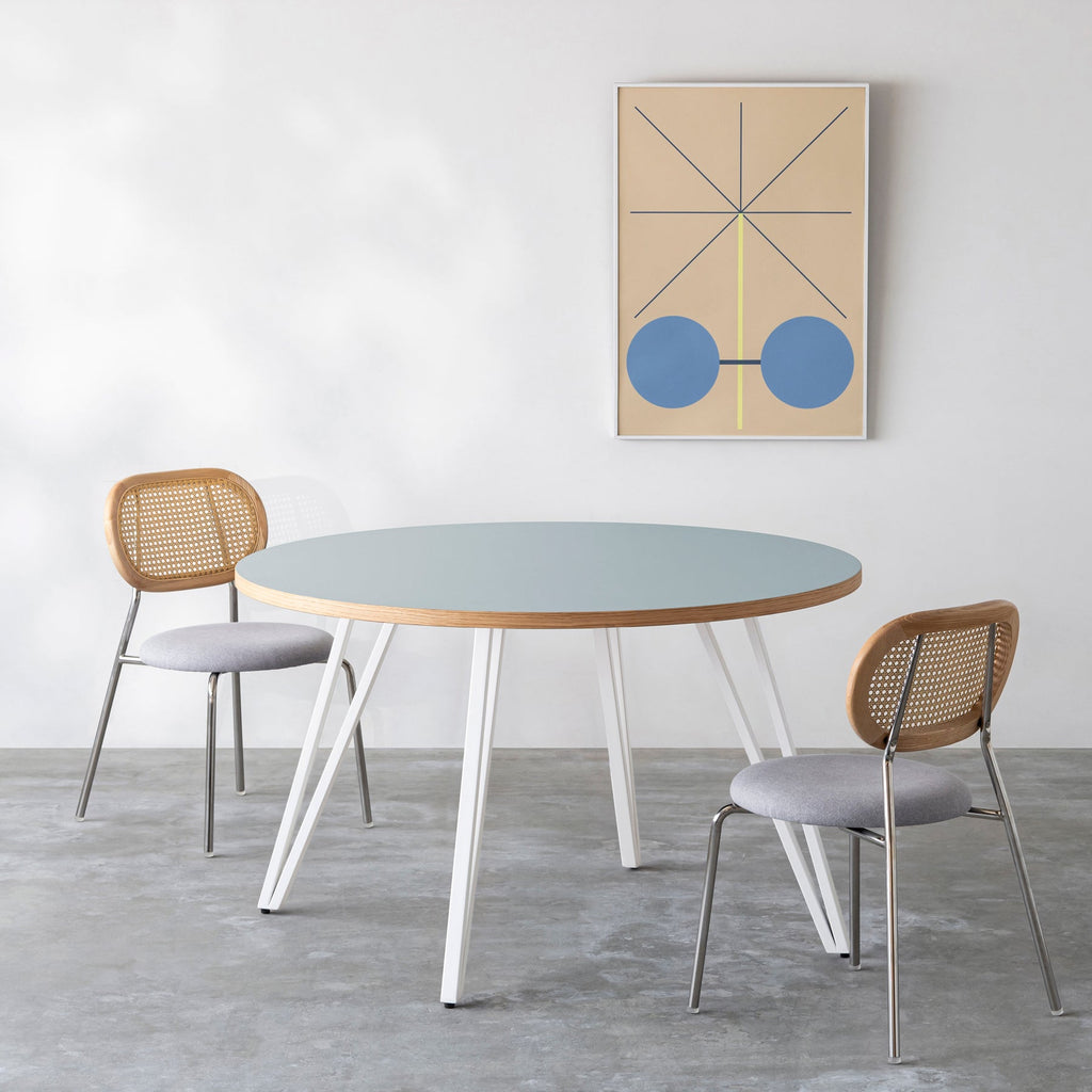 THE CAFE TABLE / リノリウム 全32色　White Steel 4本脚 × ラウンド φ101 - 120
