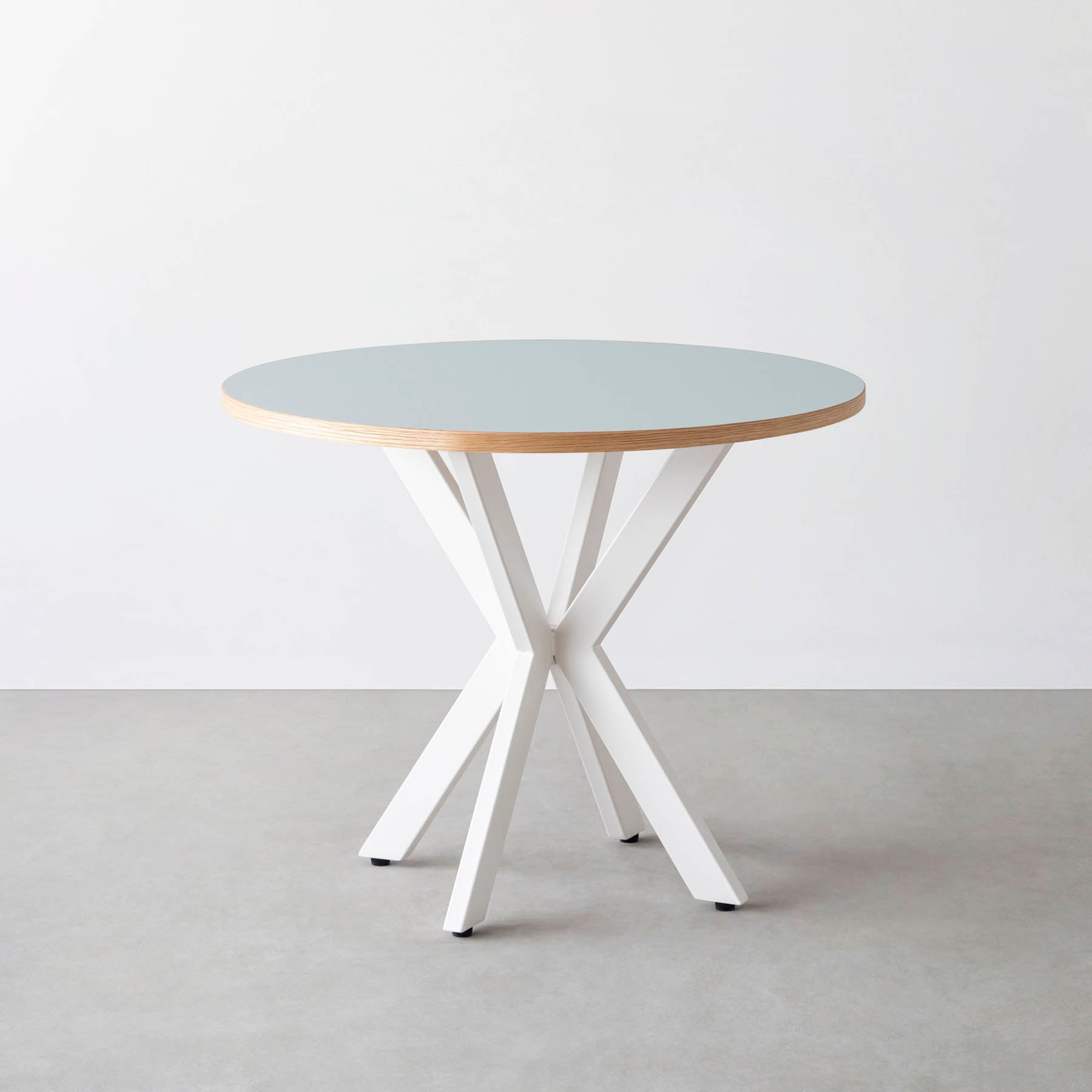 スマート造作カフェテーブル / リノリウム 全32色　白スチール脚 カフェX × ラウンド φ81 - 90