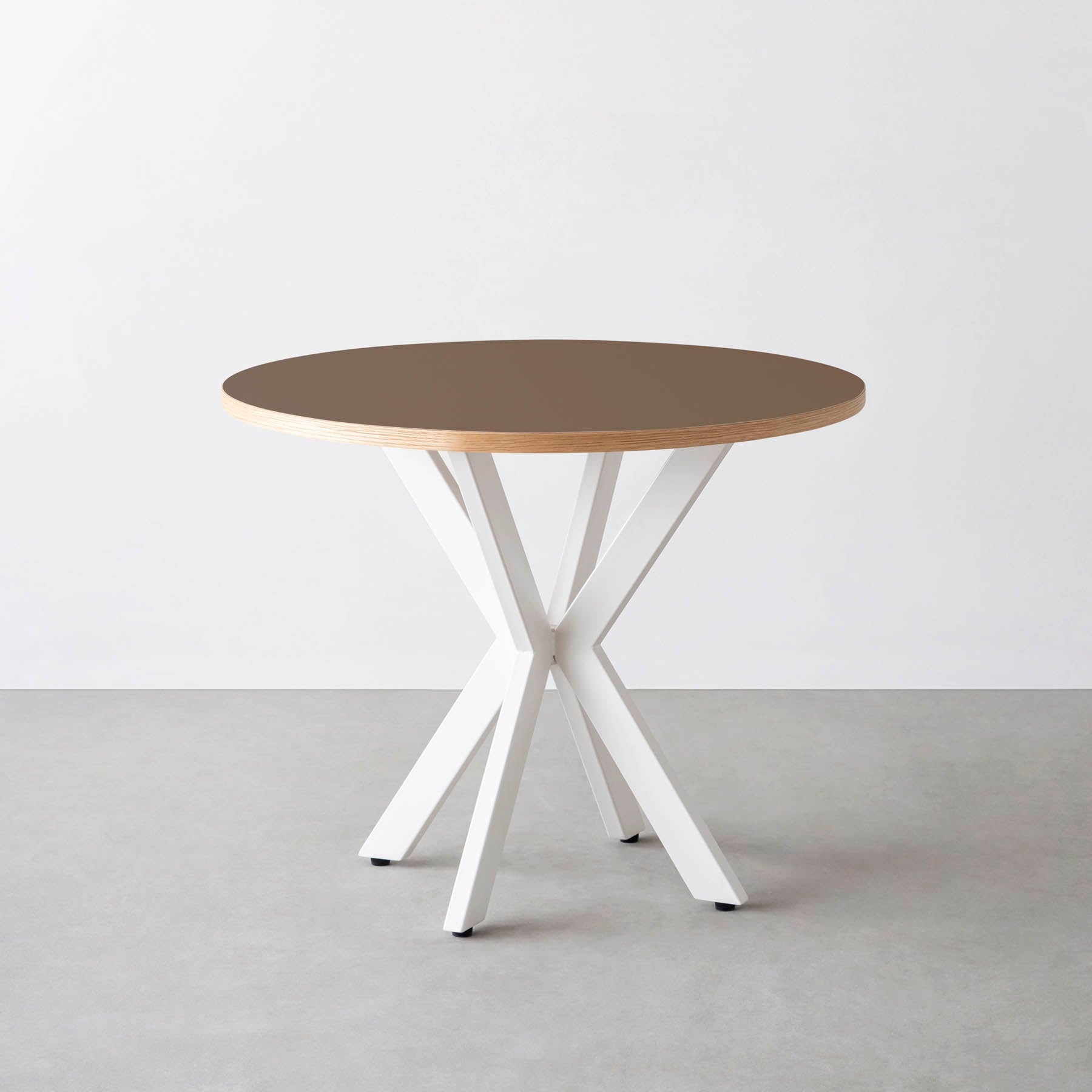 スマート造作カフェテーブル / リノリウム 全32色　白スチール脚 カフェX × ラウンド φ81 - 90