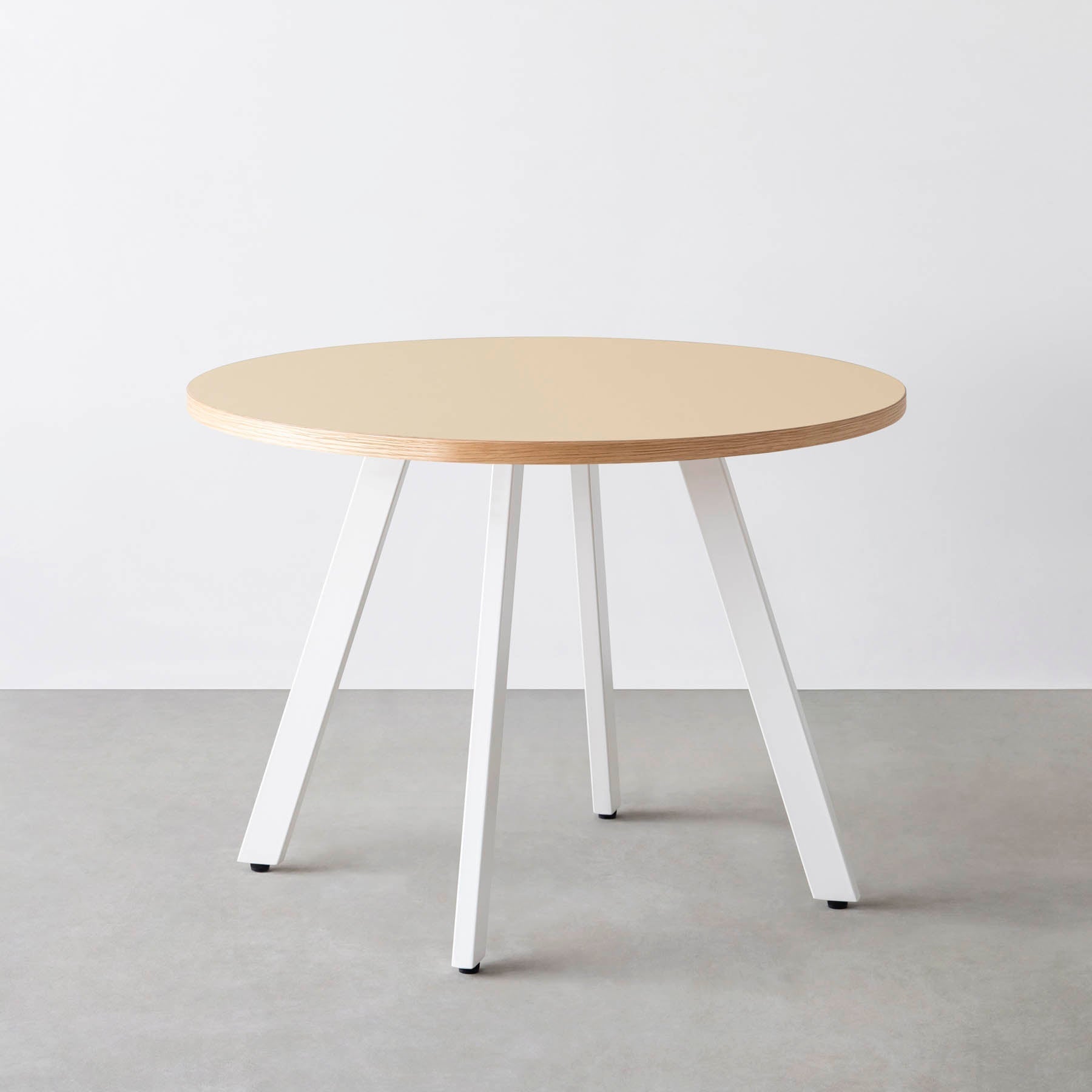 スマート造作カフェテーブル / リノリウム 全32色　白スチール脚 4本脚 × ラウンド φ81 - 100