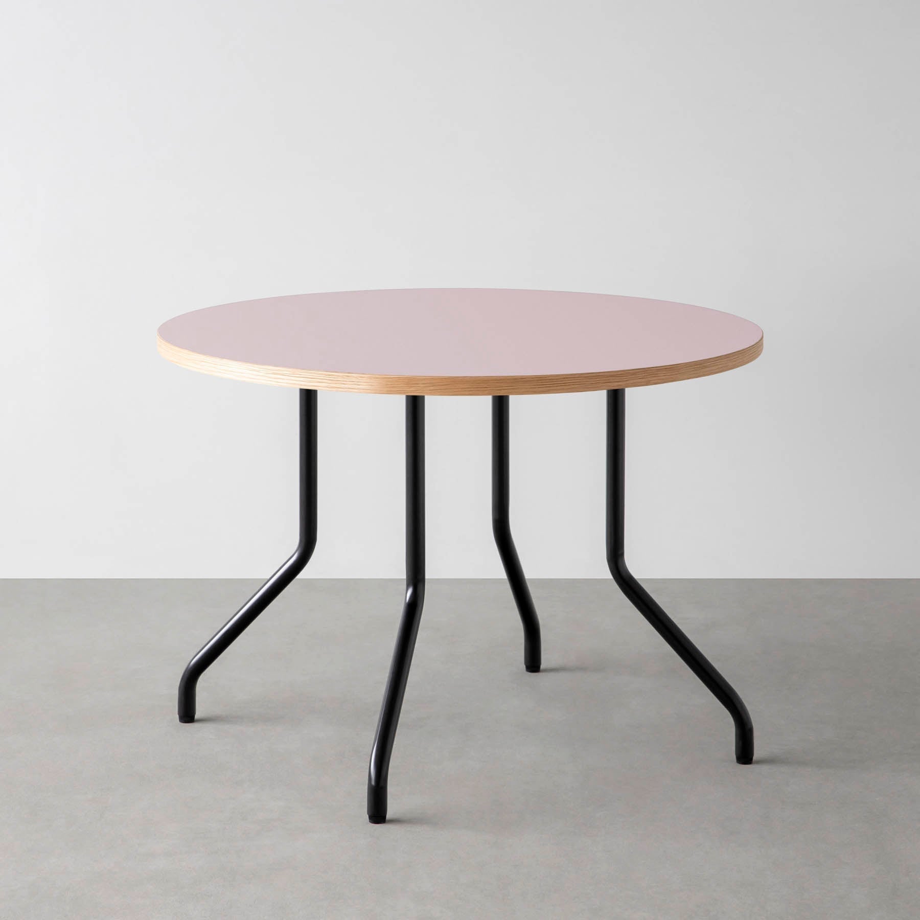 スマート造作カフェテーブル / リノリウム 全32色　黒スチール脚 4本脚 × ラウンド φ81 - 100